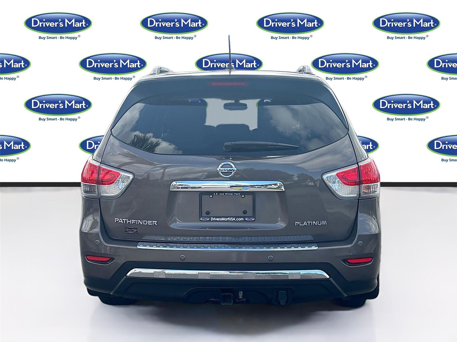 2015 Nissan Pathfinder Platinum photo 4