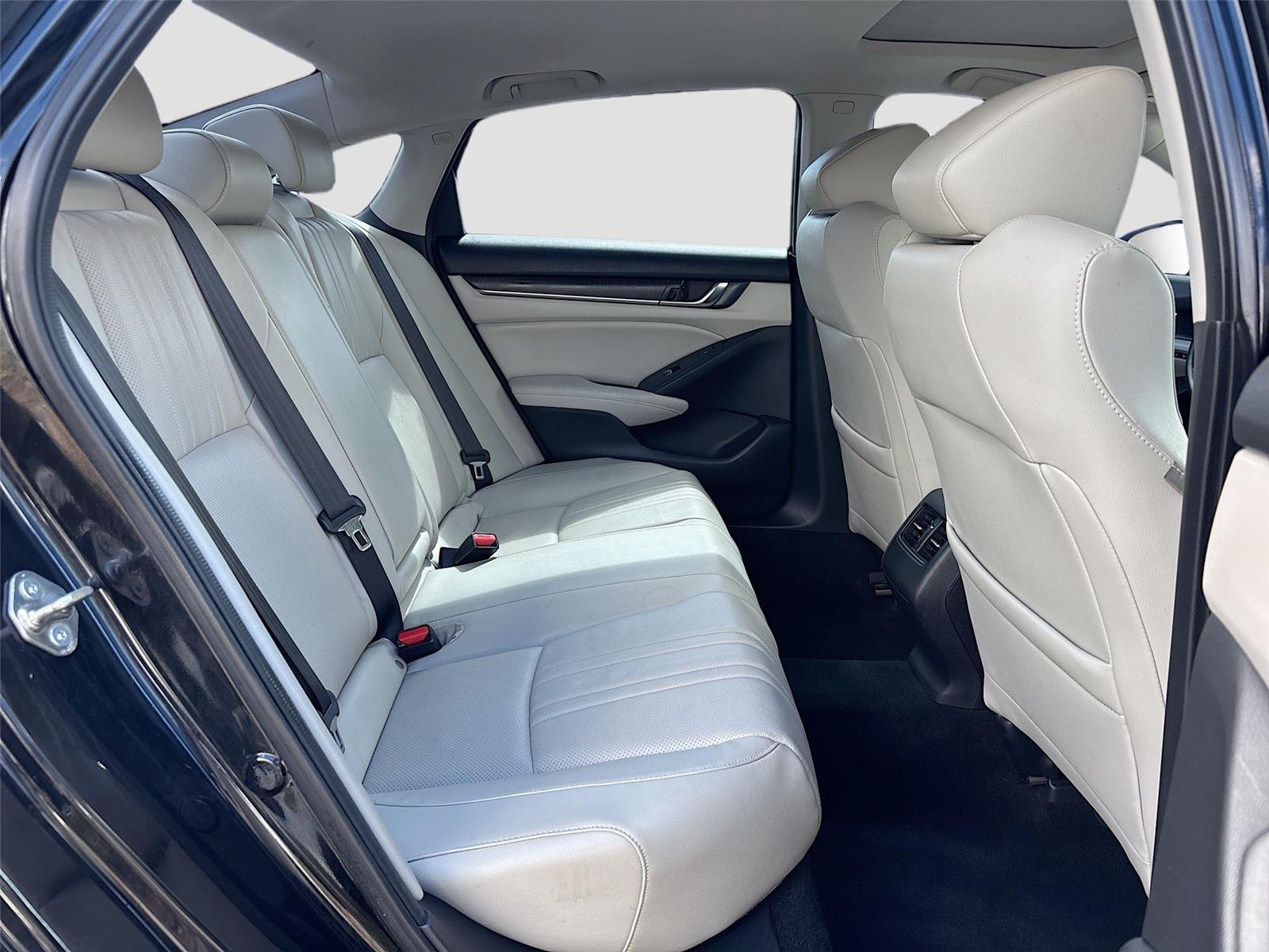 2018 Honda Accord Sedan Touring 2.0T