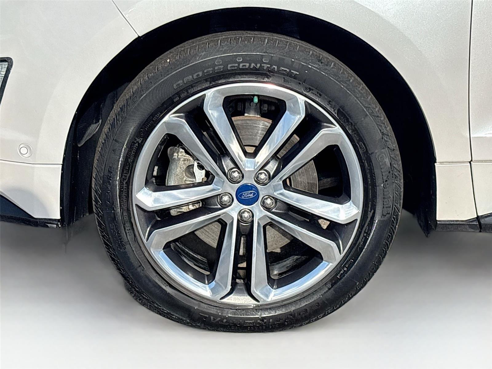 2017 Ford Edge Sport