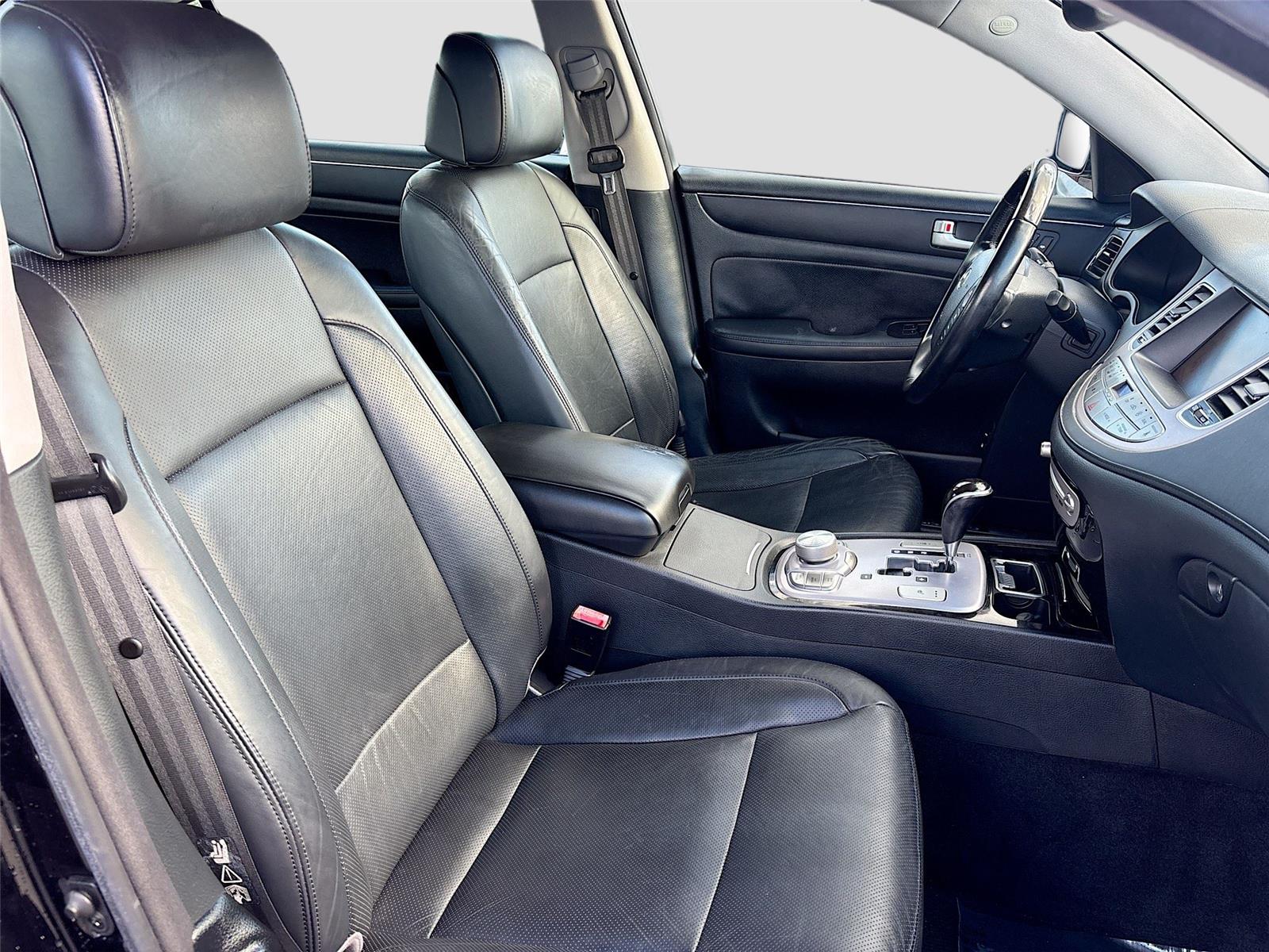 2012 Hyundai Genesis 5.0L