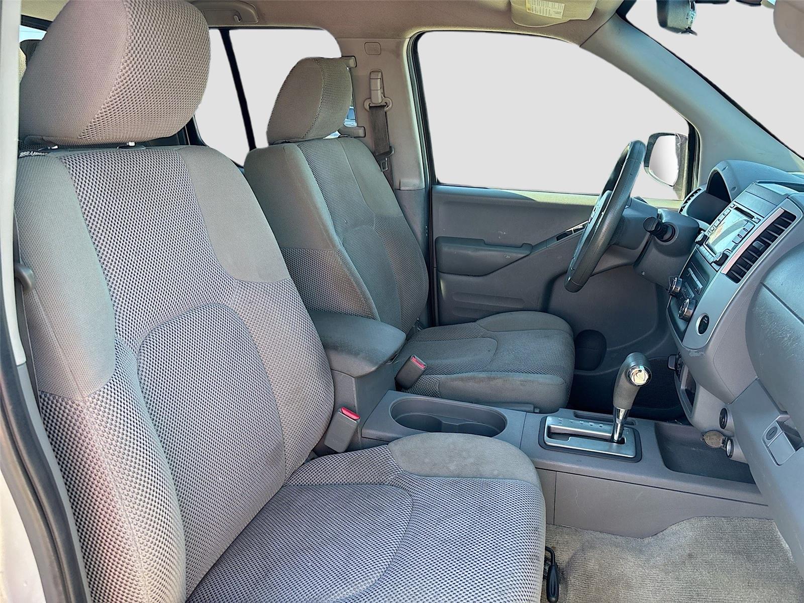 2017 Nissan Frontier SV V6