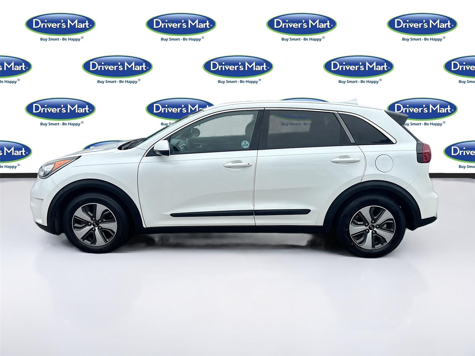 2017 Kia Niro FE LX photo 2