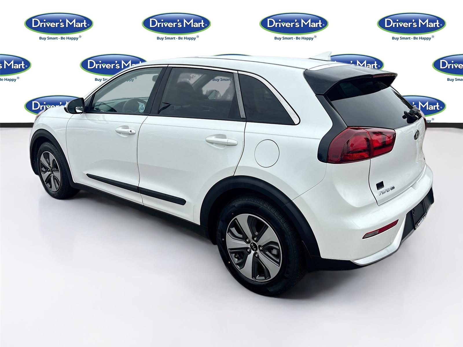 2017 Kia Niro FE LX photo 3