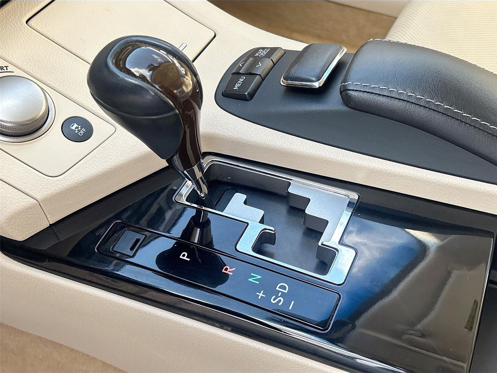 2013 Lexus ES 350 4dr Sdn