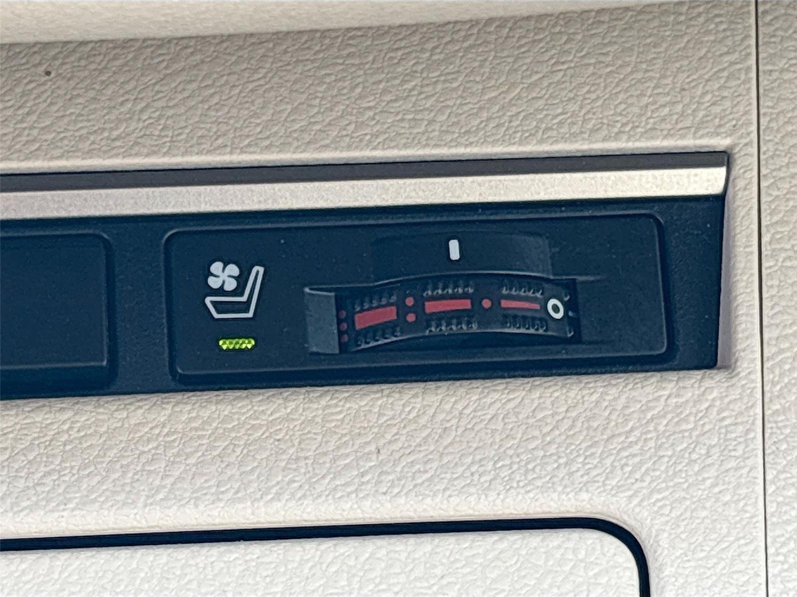 2013 Lexus ES 350 4dr Sdn