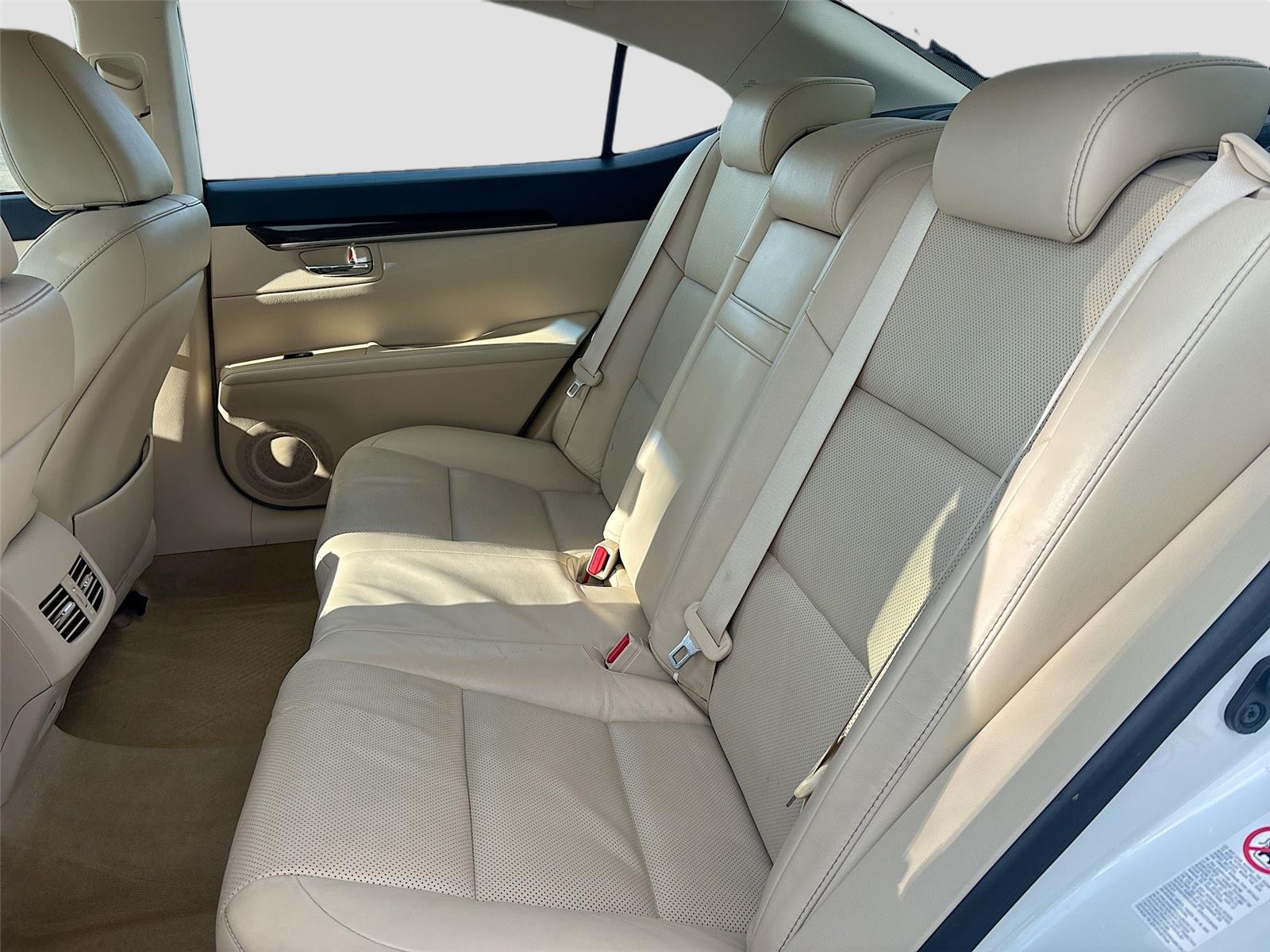 2013 Lexus ES 350 4dr Sdn