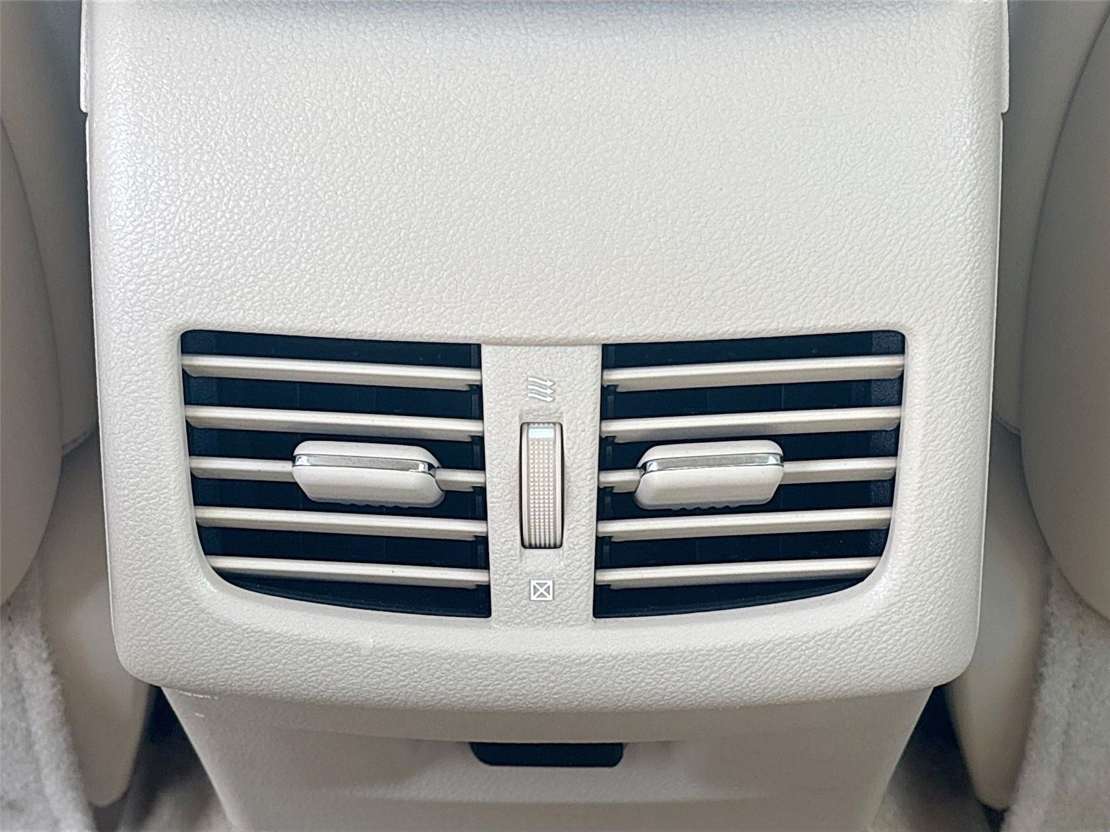 2013 Lexus ES 350 4dr Sdn