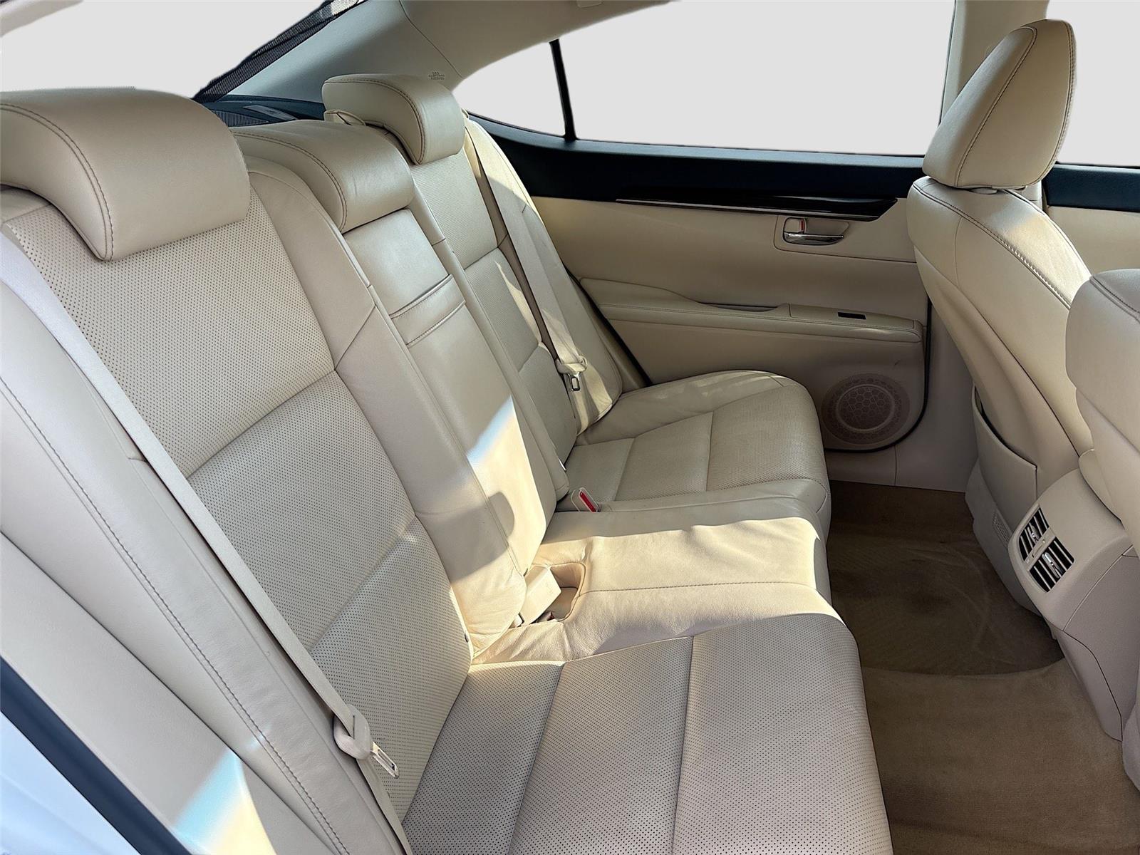 2013 Lexus ES 350 4dr Sdn