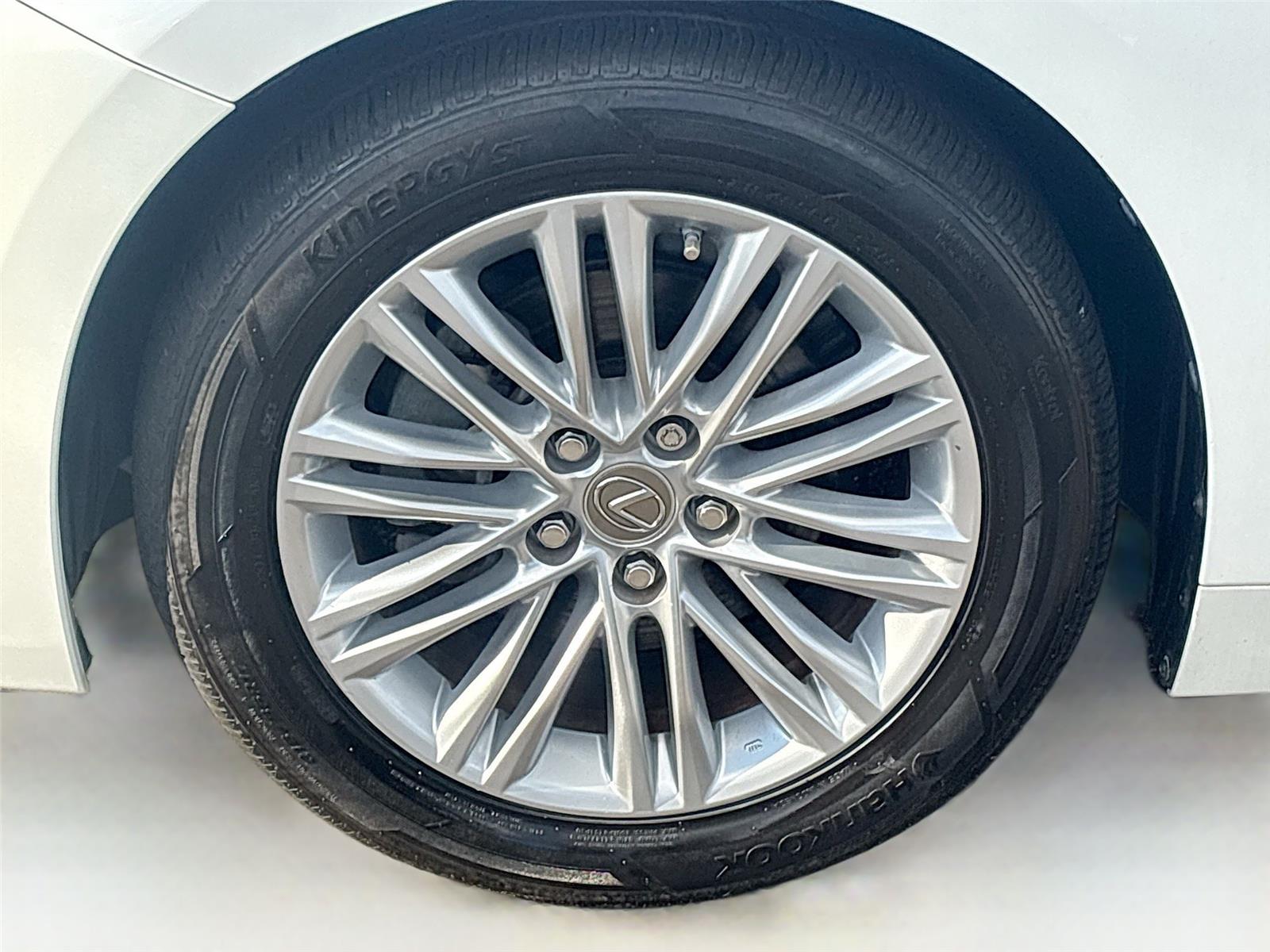 2013 Lexus ES 350 4dr Sdn