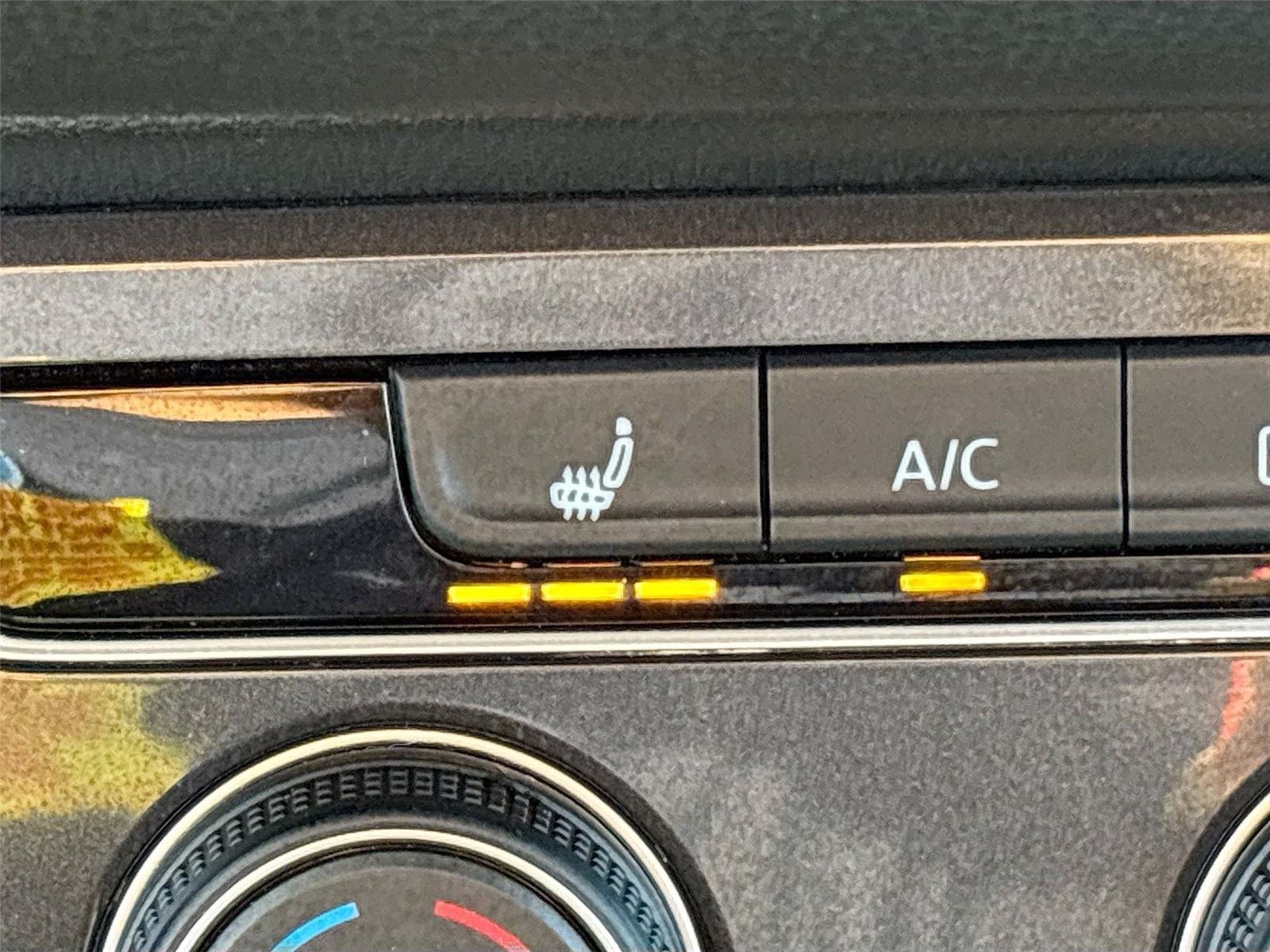 2024 VOLKSWAGEN TIGUAN SE/WOLFS