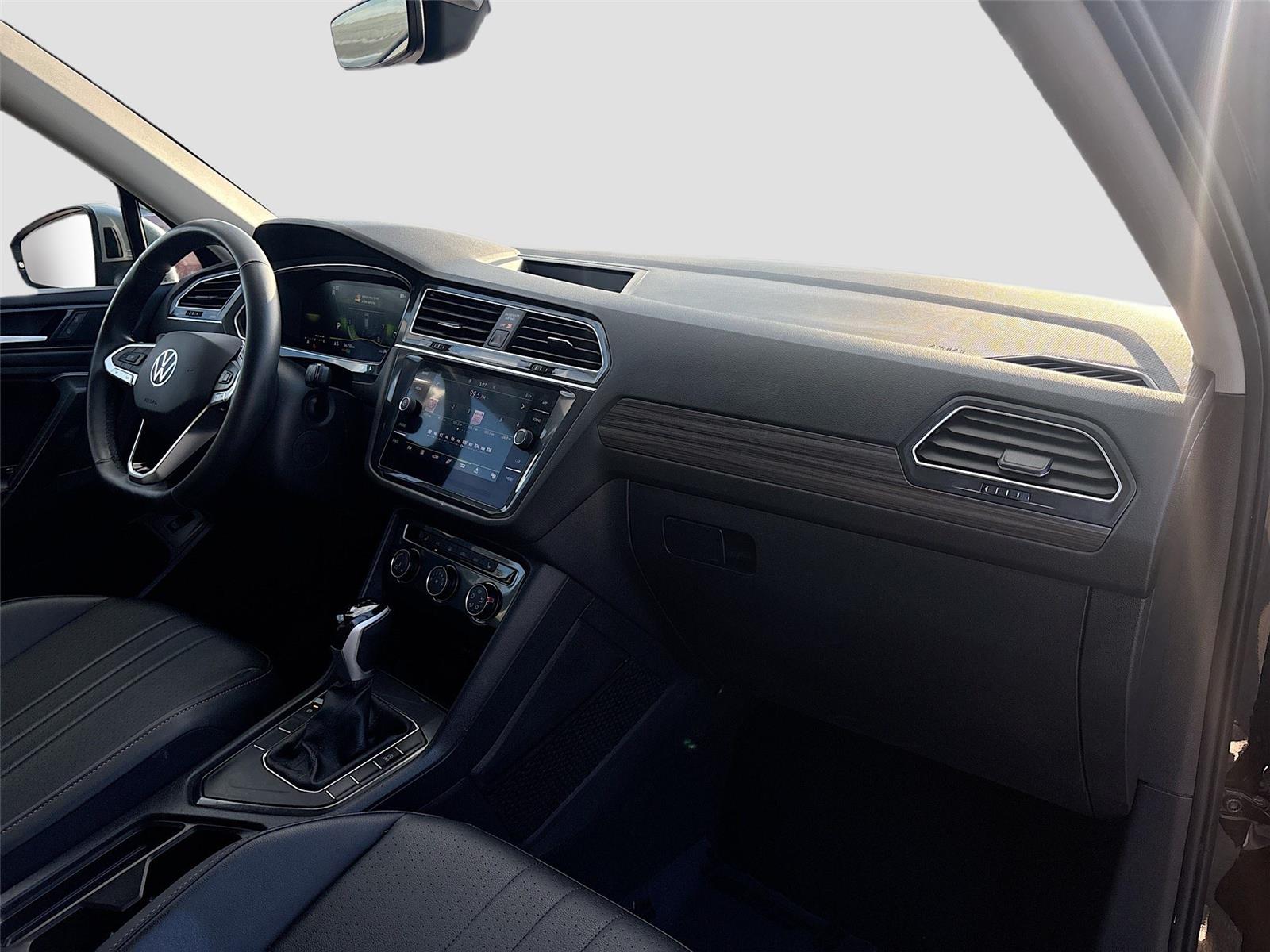 2024 VOLKSWAGEN TIGUAN SE/WOLFS