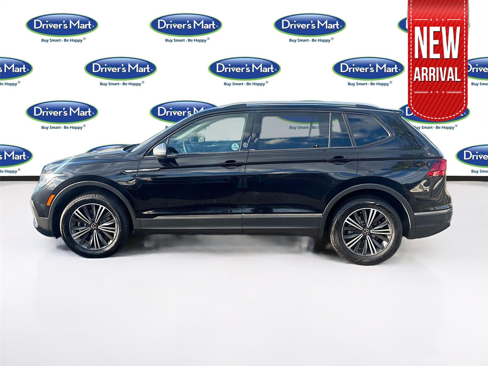 2024 Volkswagen Tiguan SE Wolfsburg Edition photo 3