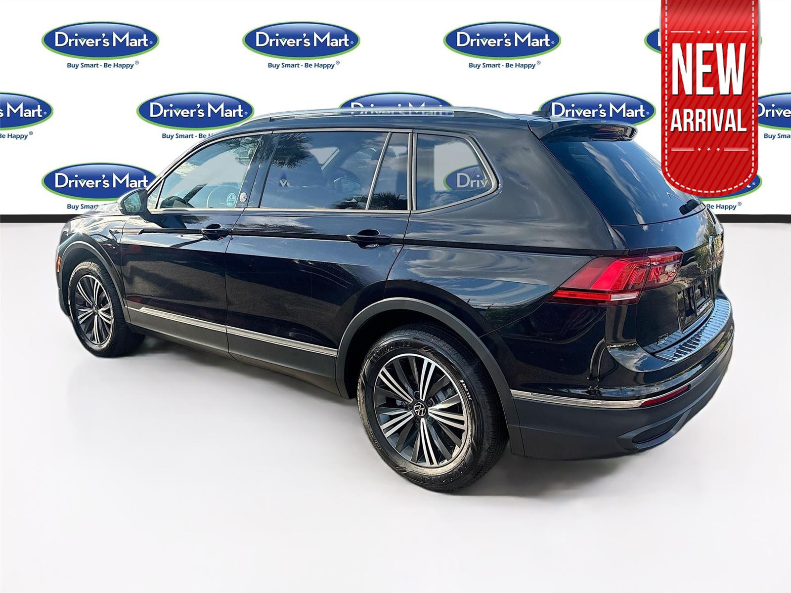 2024 Volkswagen Tiguan SE Wolfsburg Edition photo 4