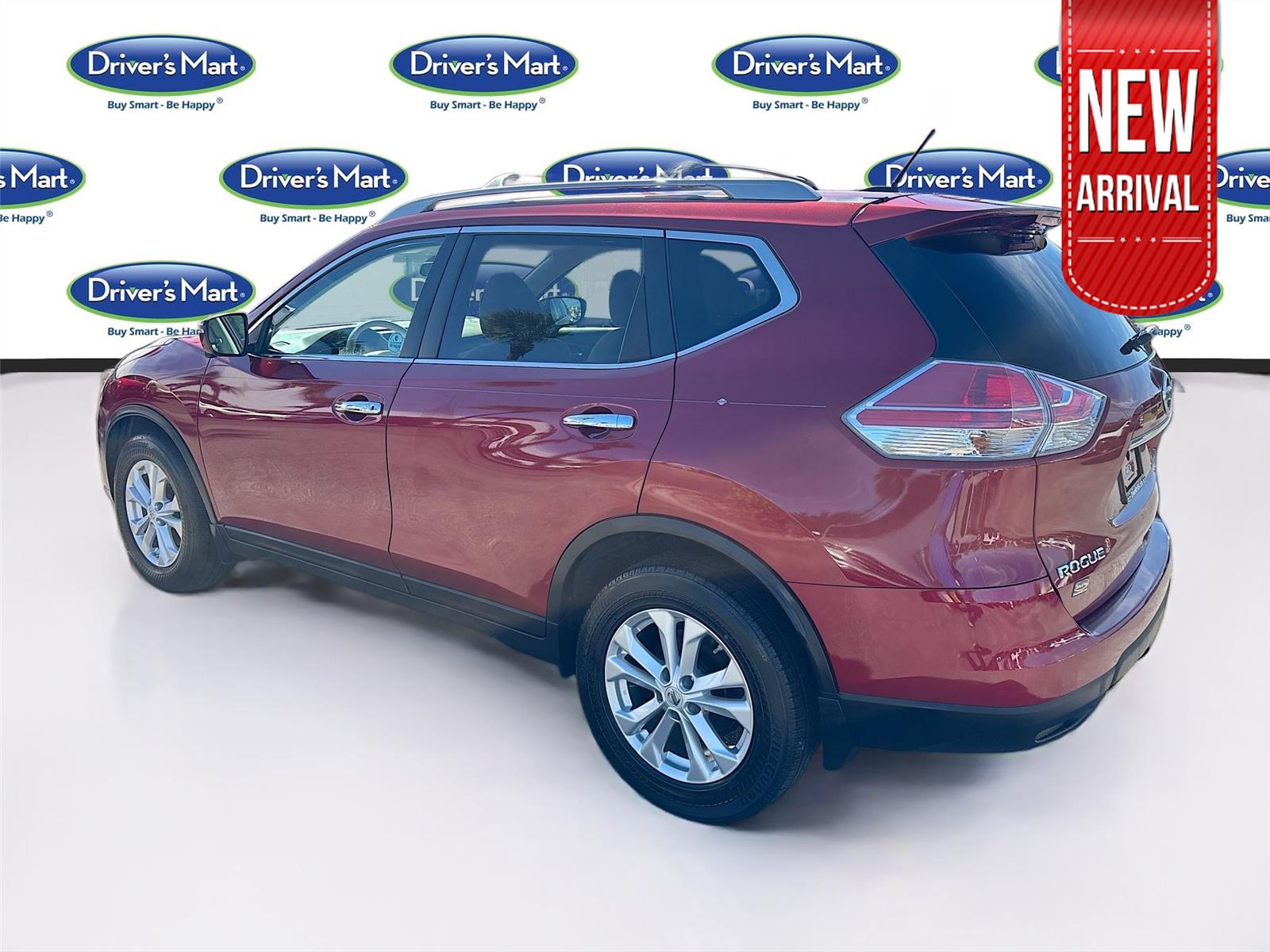 2015 Nissan Rogue SV photo 4