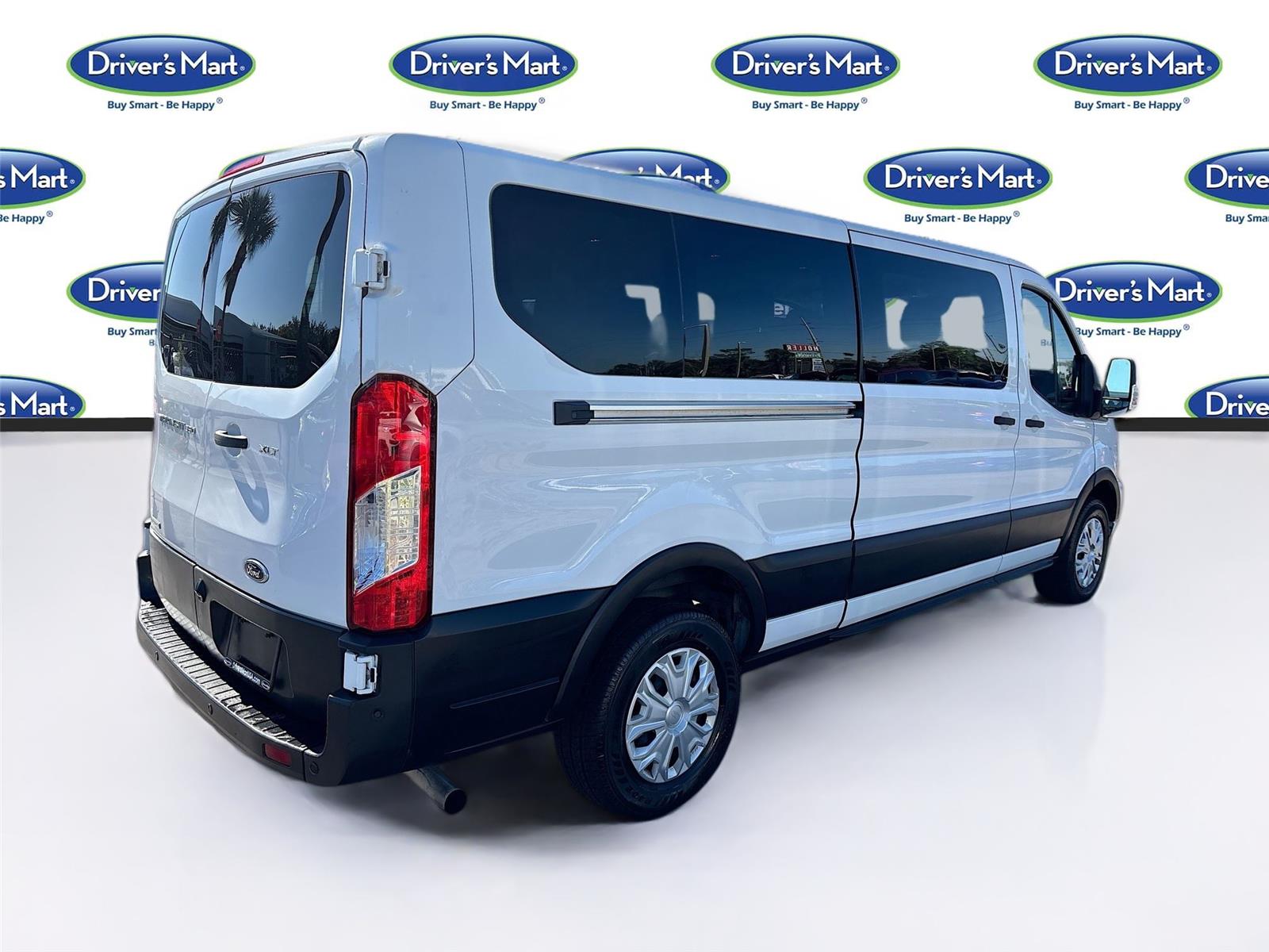 2023 Ford Transit 350 XLT