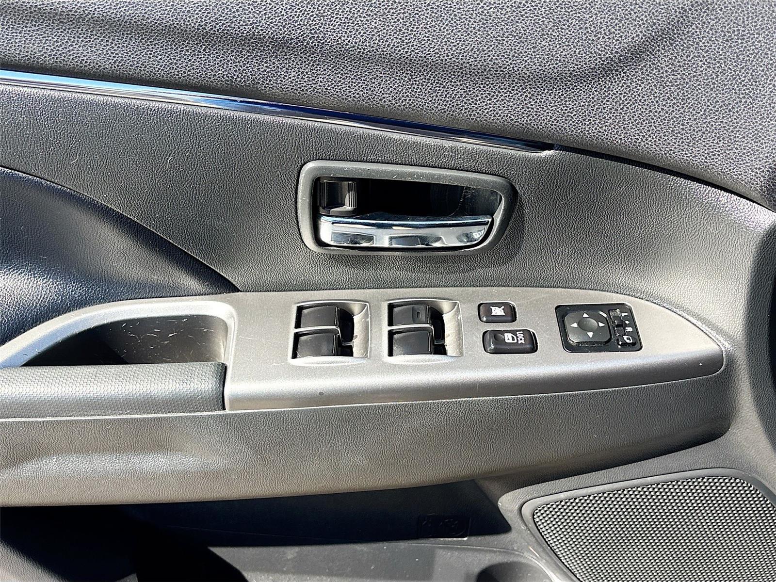 2022 Mitsubishi Outlander Sport SE