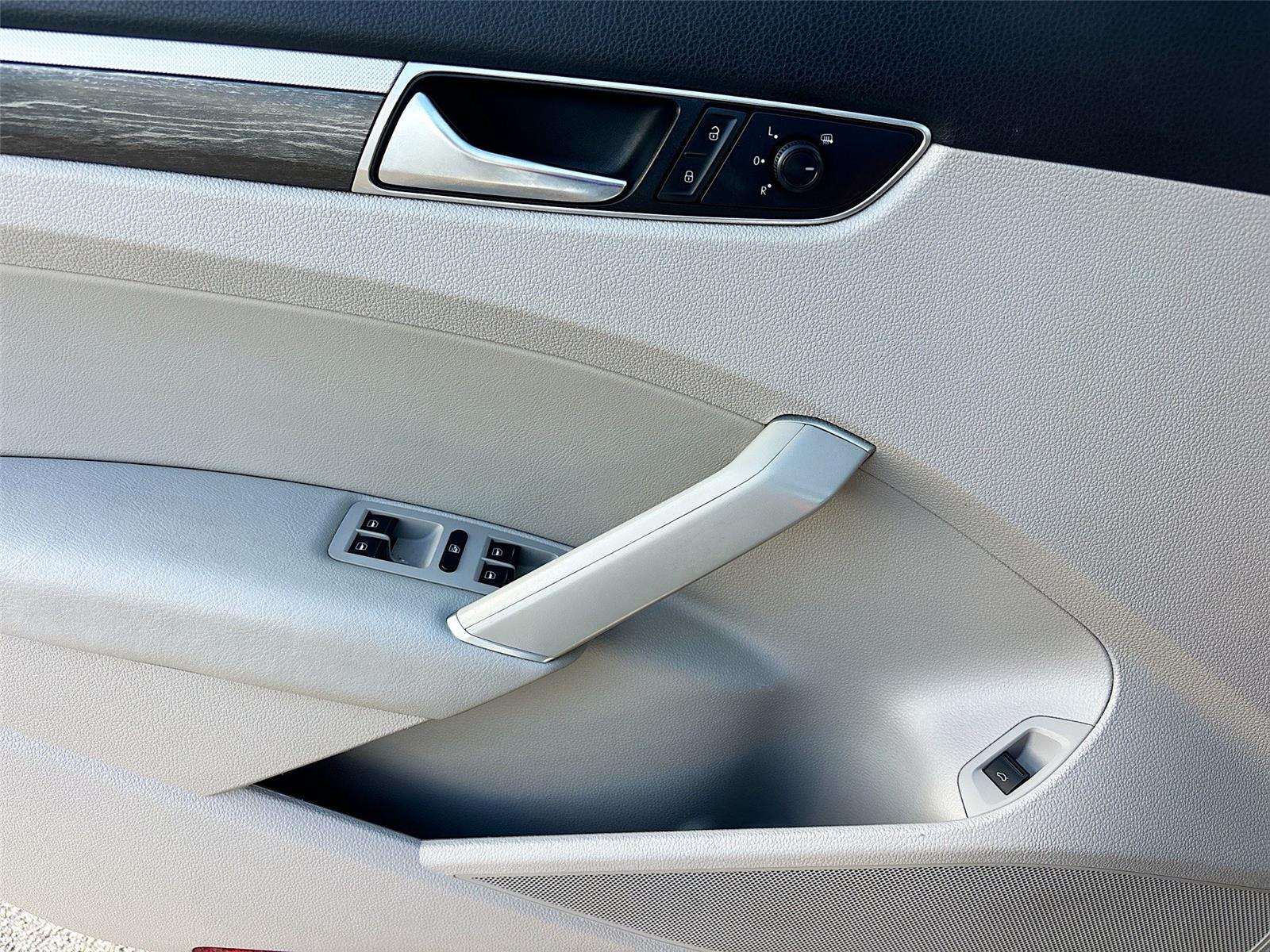 2018 Volkswagen Passat 2.0T SE