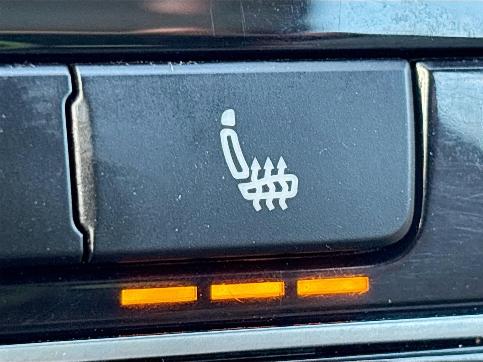 2018 Volkswagen Passat 2.0T SE