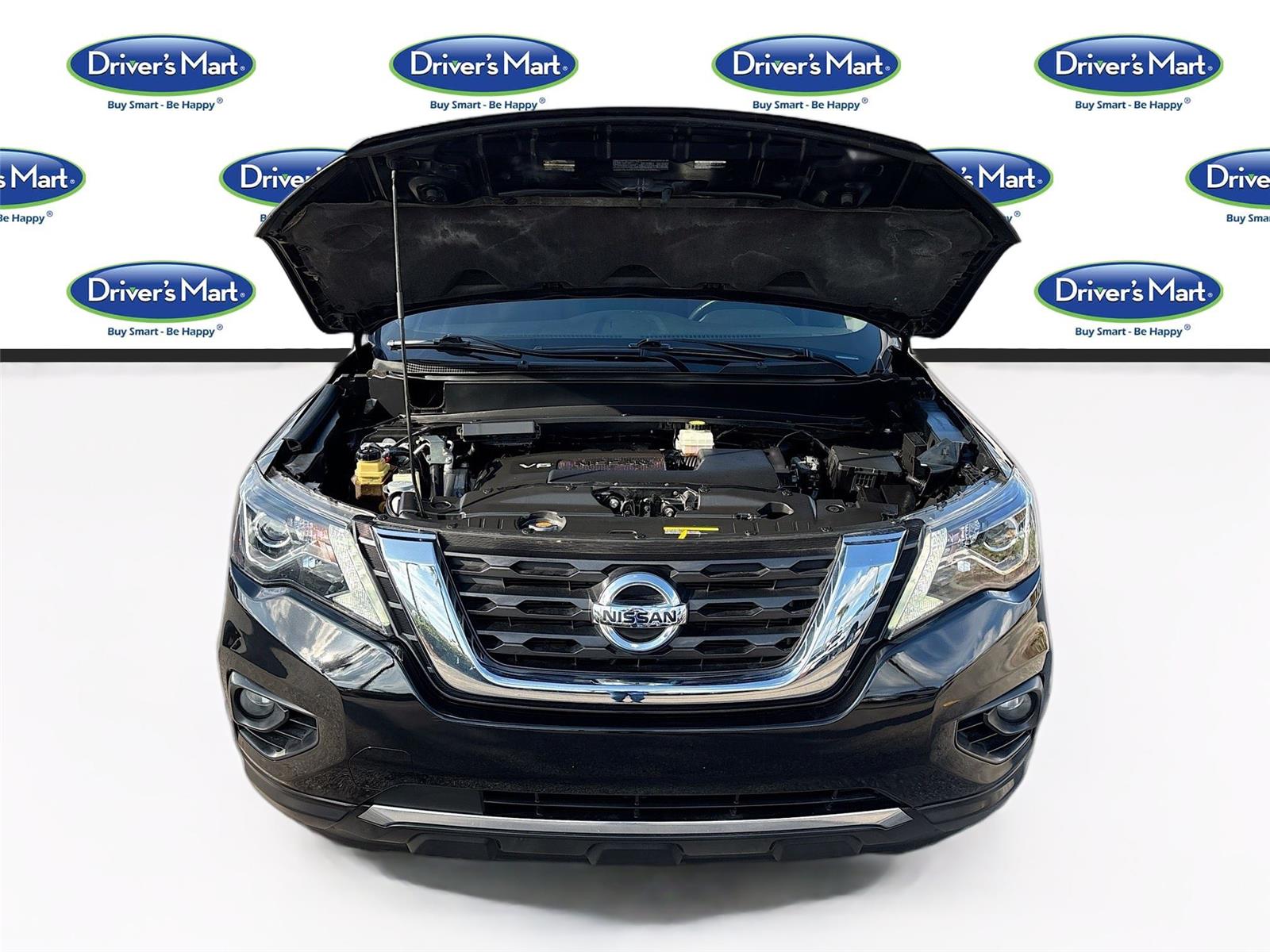 2020 Nissan Pathfinder SV