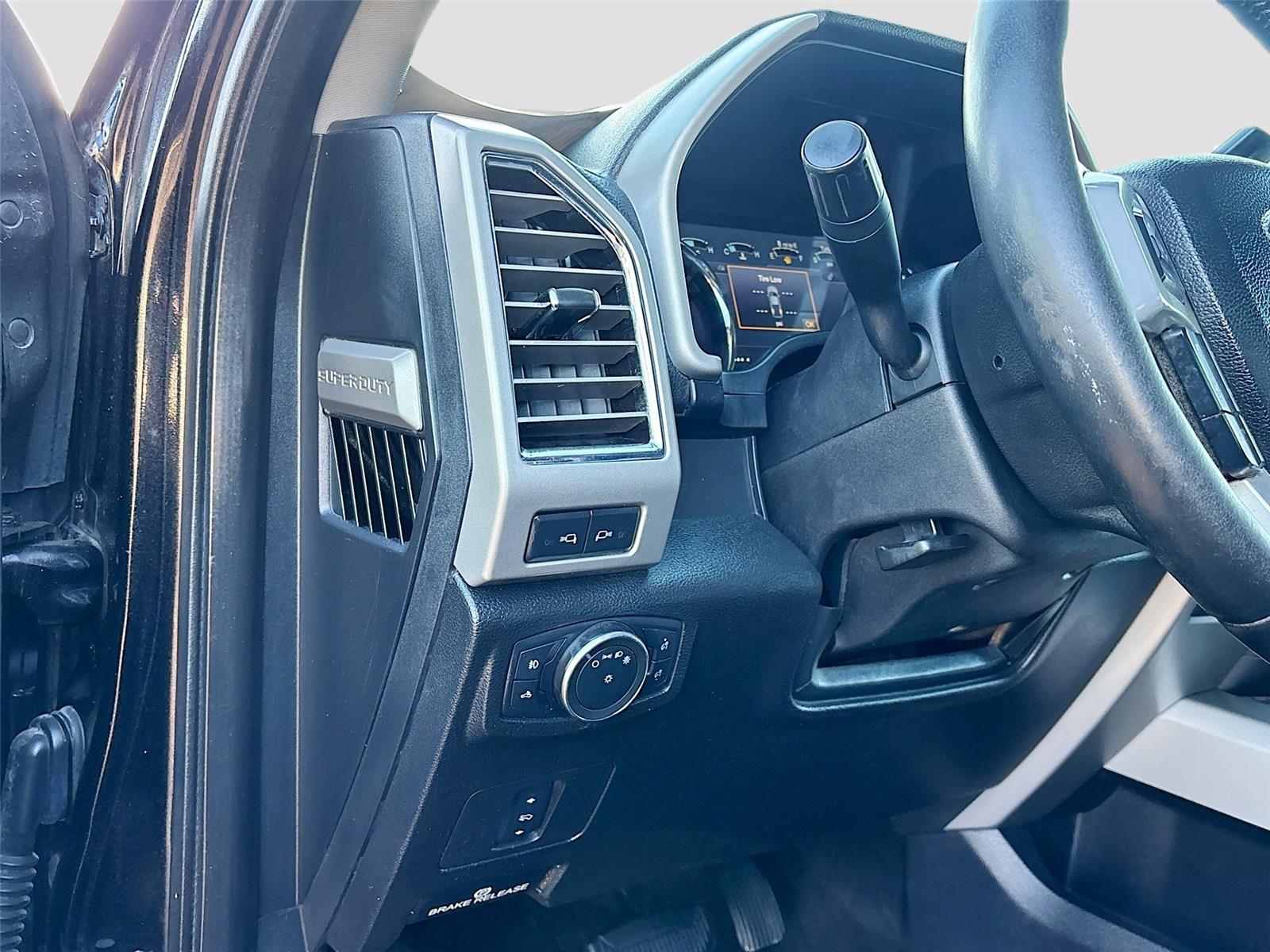 2017 Ford F-350 Super Duty Lariat