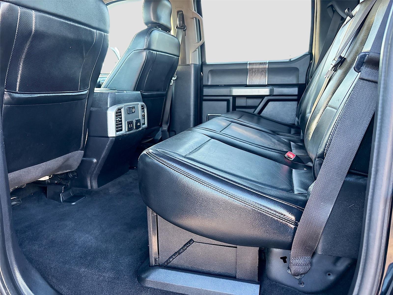 2017 Ford F-350 Super Duty Lariat