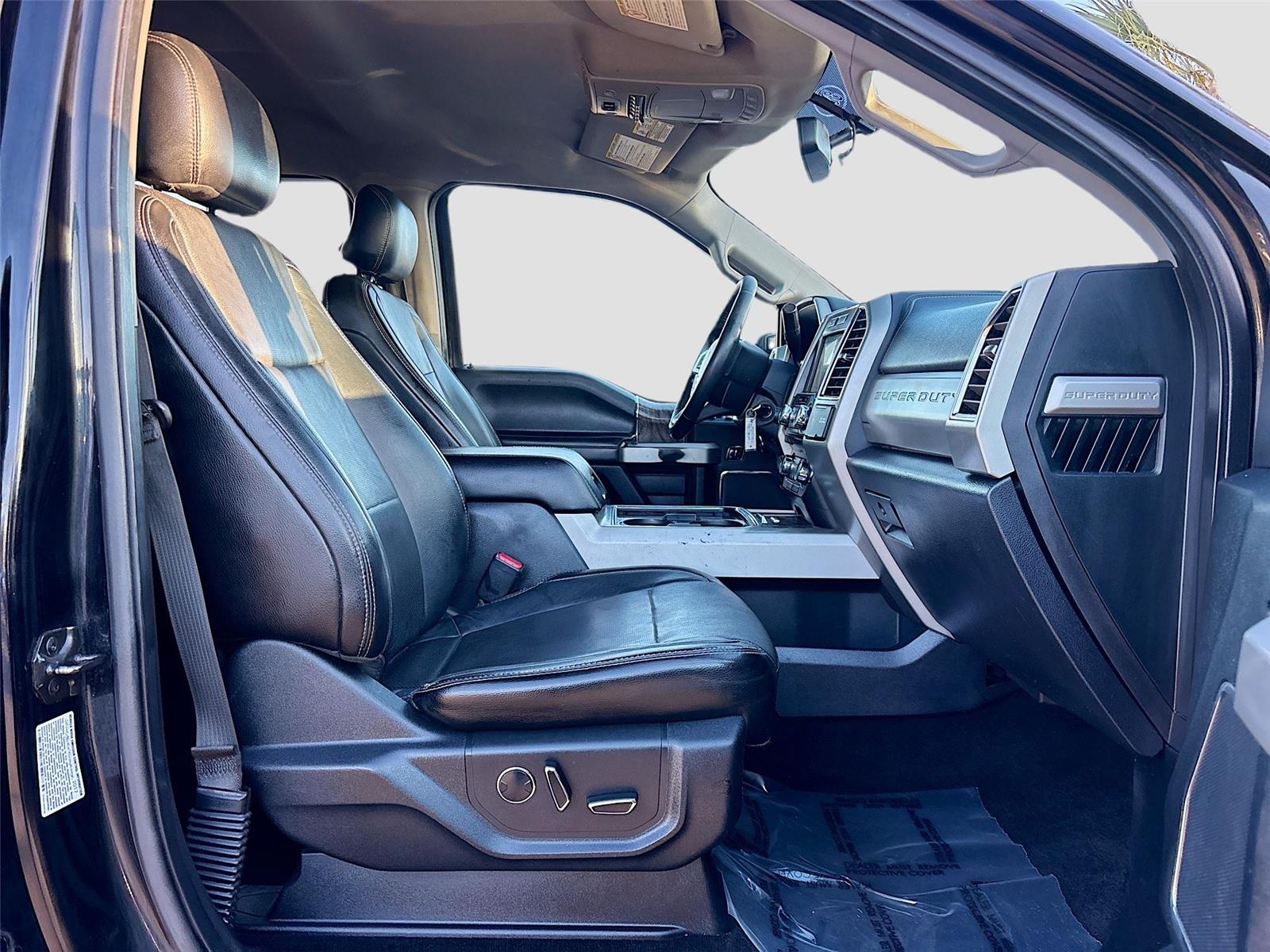 2017 Ford F-350 Super Duty Lariat