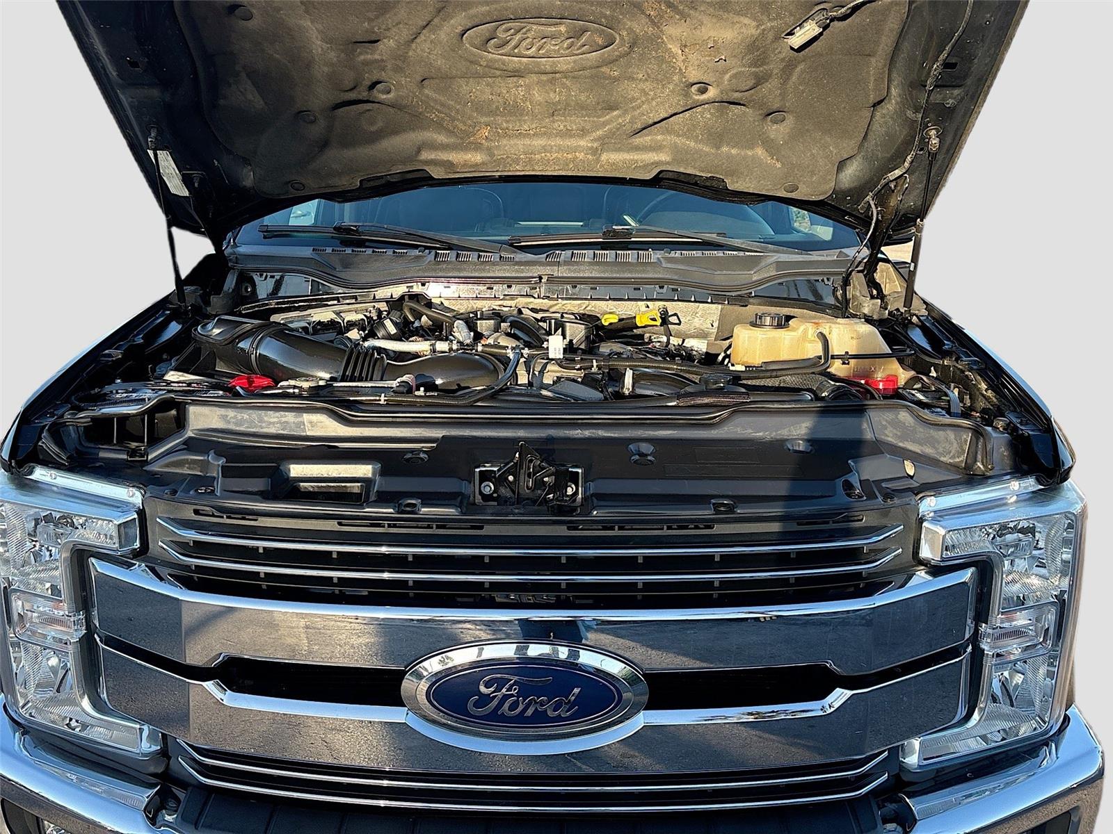 2017 Ford F-350 Super Duty Lariat