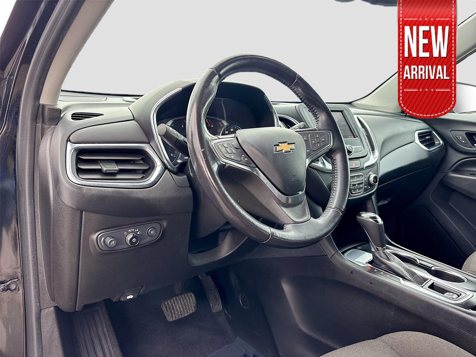 2021 Chevrolet Equinox LT photo 4