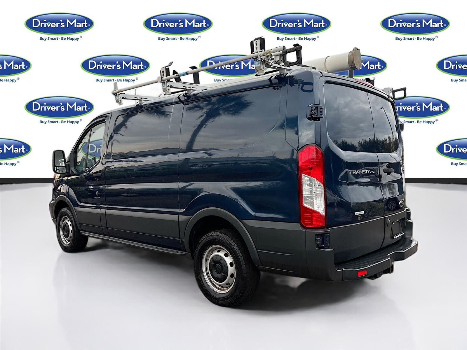 2017 Ford Transit Van photo 2