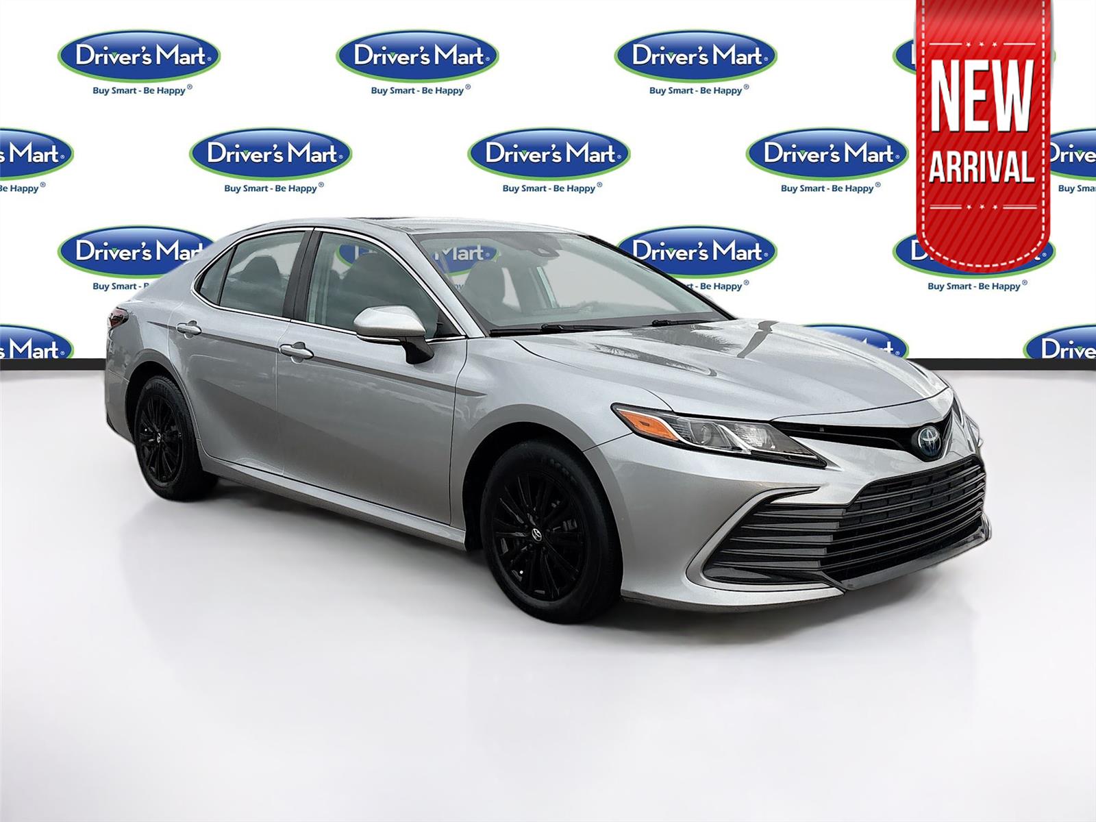 2022 Toyota Camry Hybrid LE