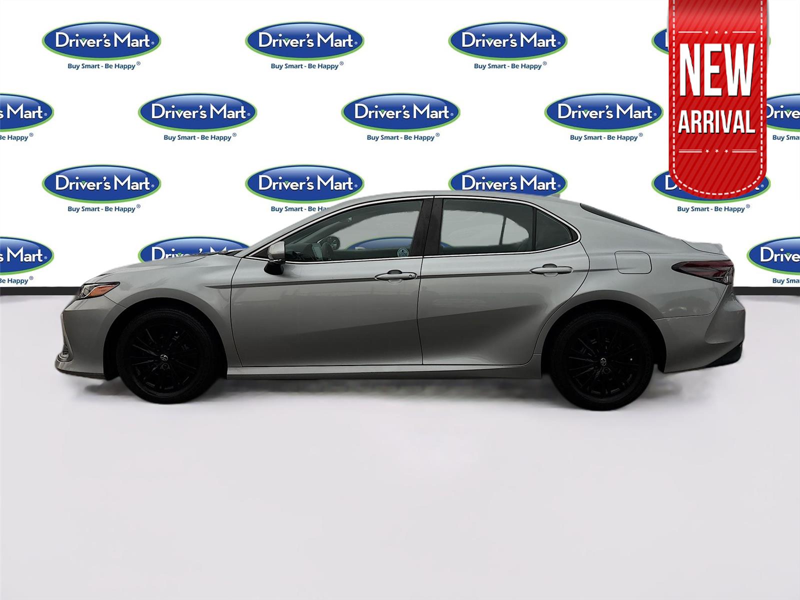 2022 Toyota Camry Hybrid LE