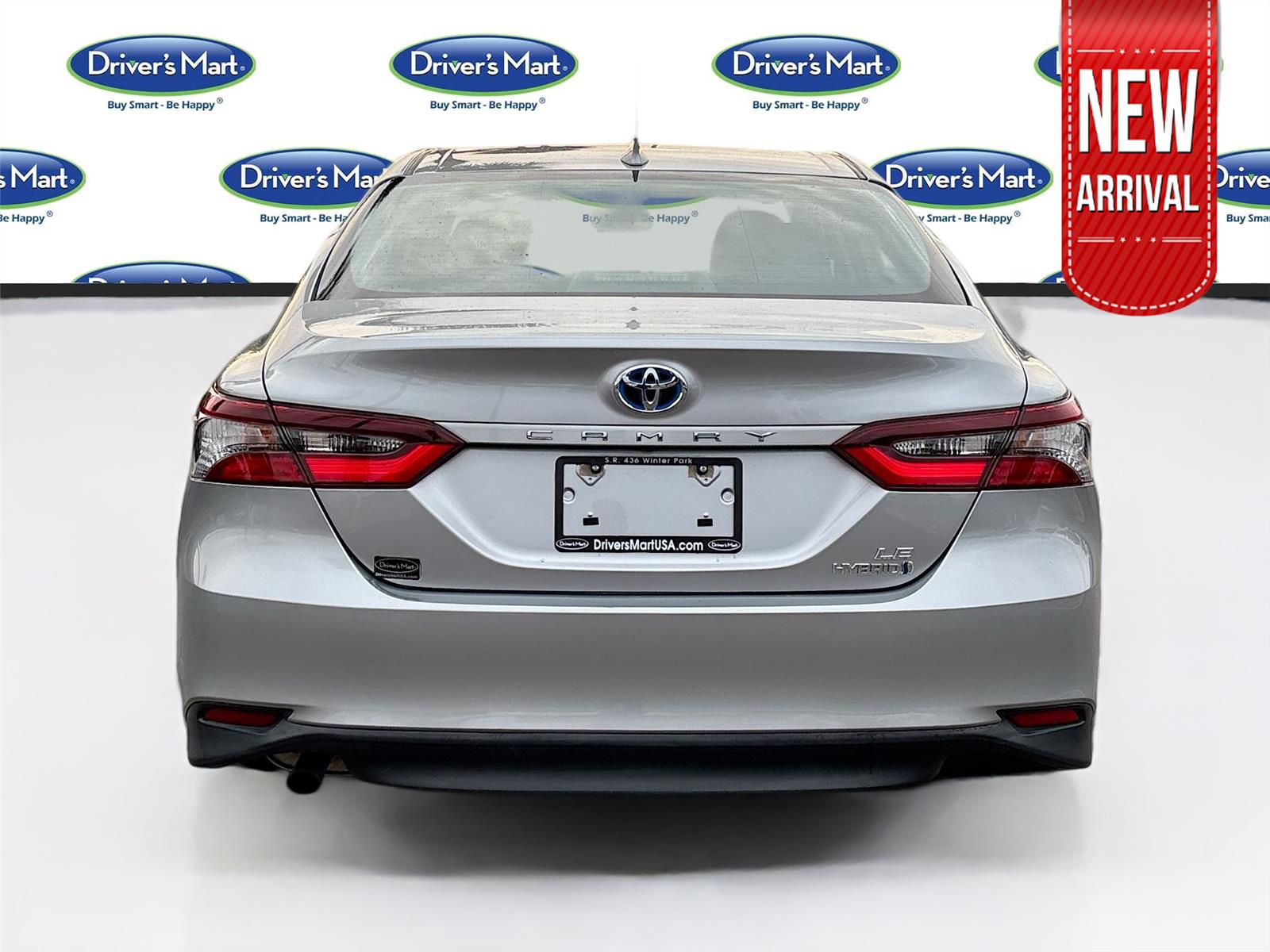 2022 Toyota Camry Hybrid LE