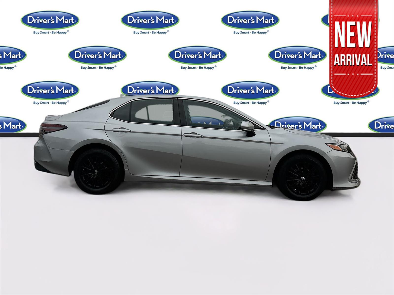 2022 Toyota Camry Hybrid LE