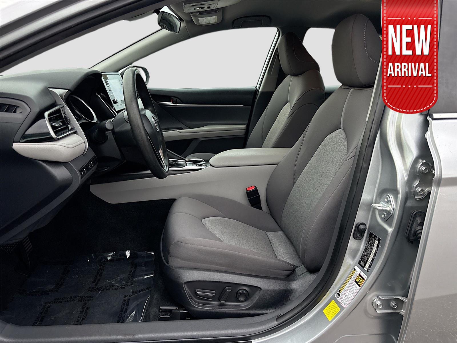 2022 Toyota Camry Hybrid LE