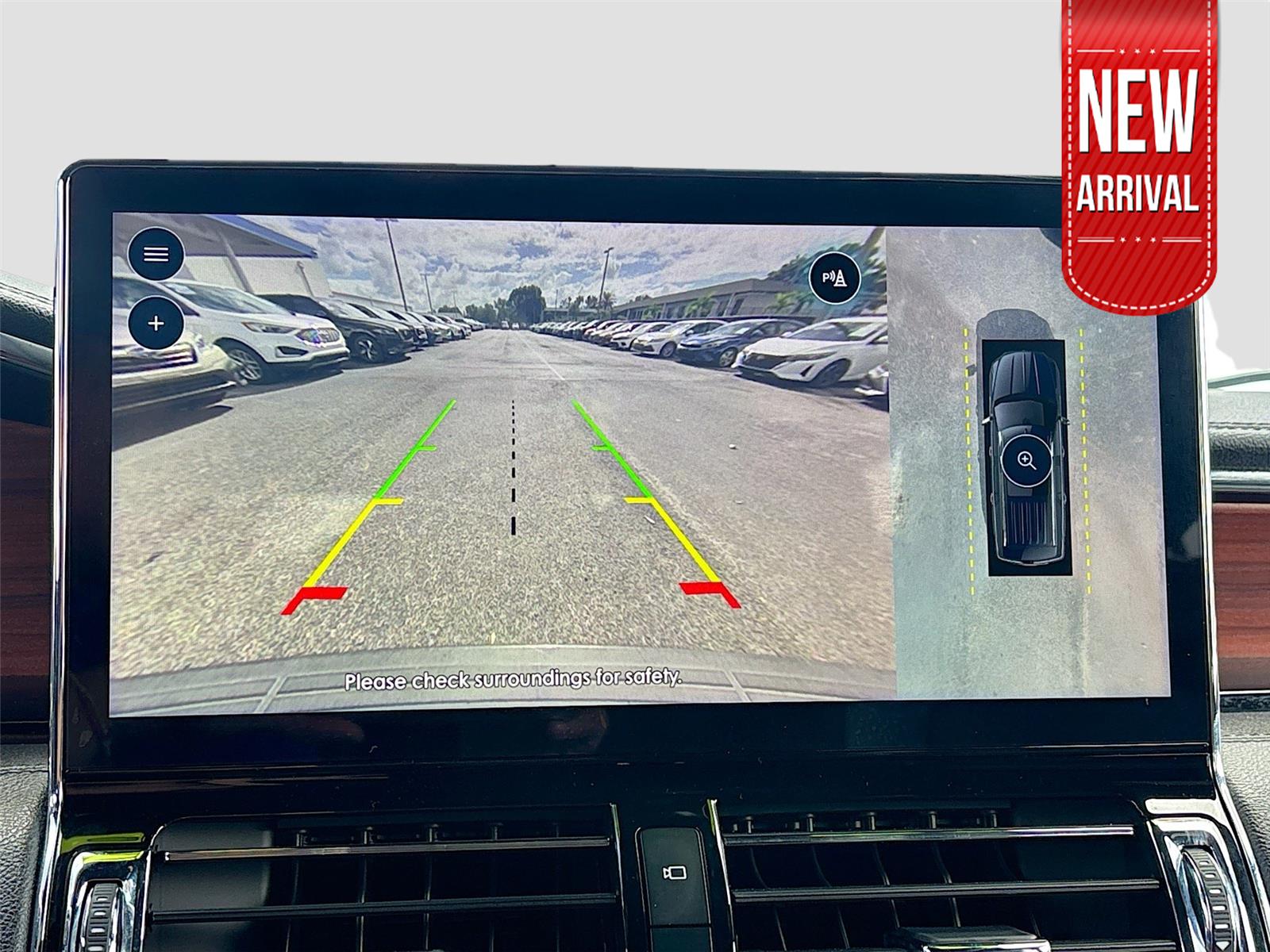 2023 Lincoln Navigator Standard