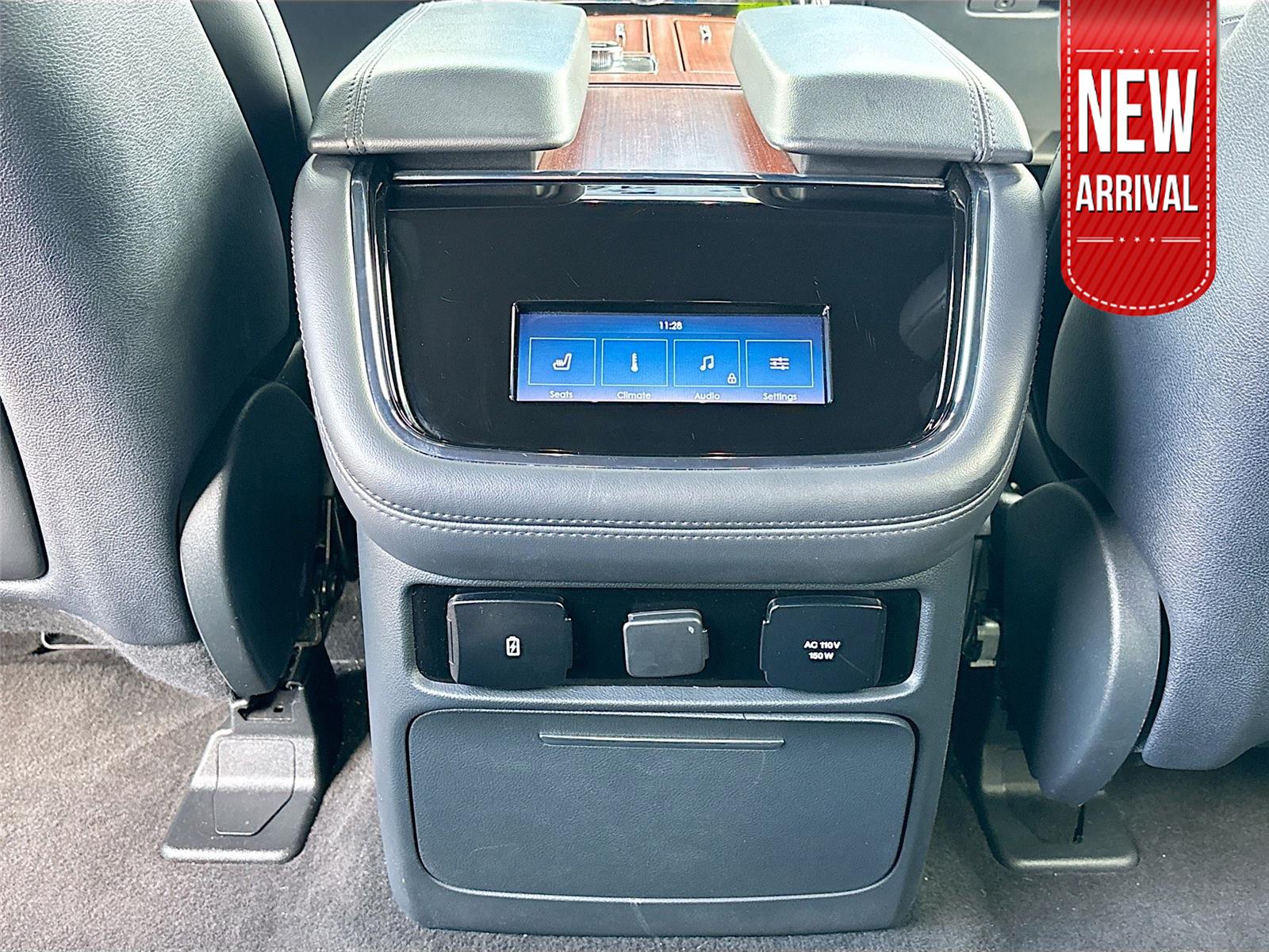 2023 Lincoln Navigator Standard