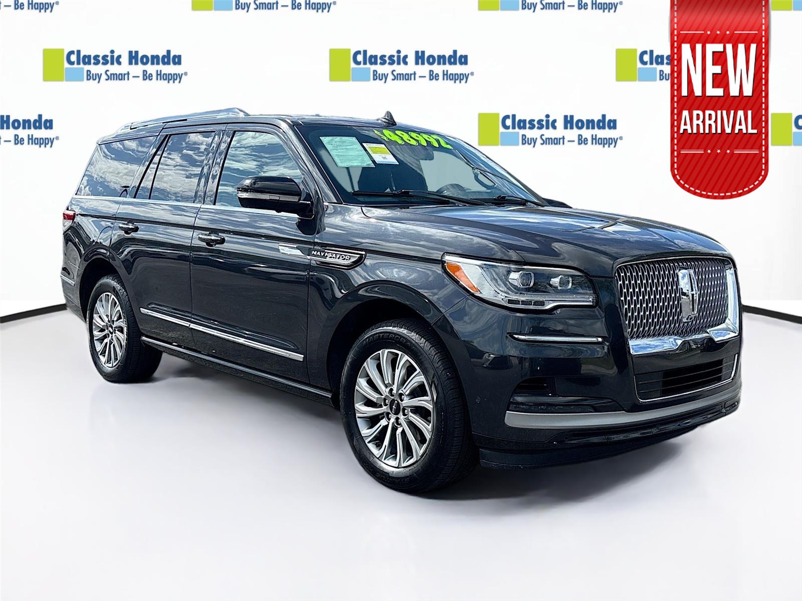 2023 Lincoln Navigator Standard