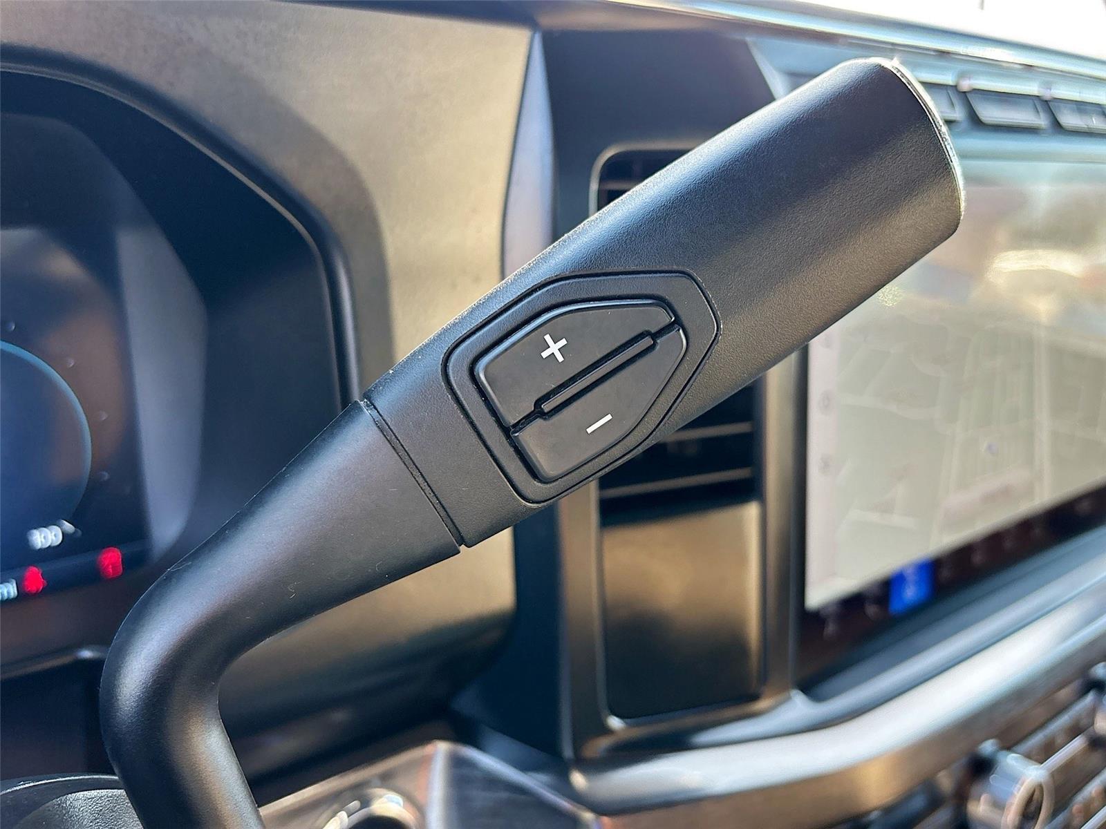 2023 Ford Super Duty F-250 SRW LARIAT