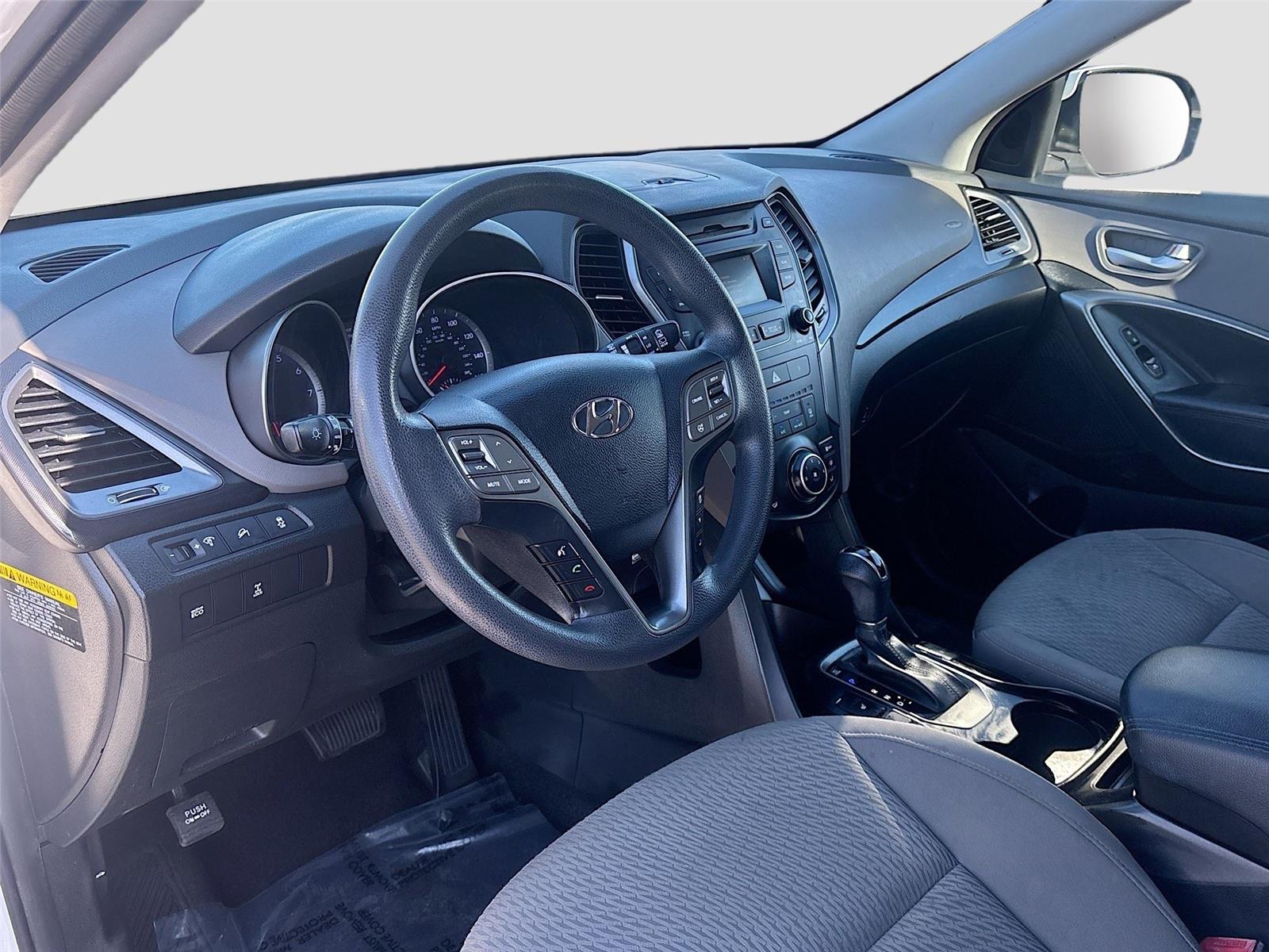 2016 Hyundai Santa Fe SE