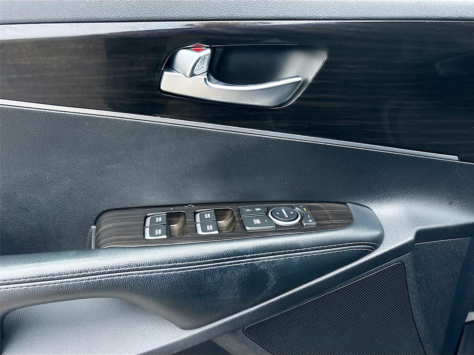 2020 Kia Sorento LX V6