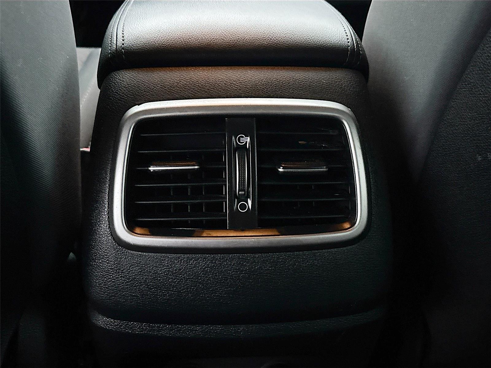 2020 Kia Sorento LX V6