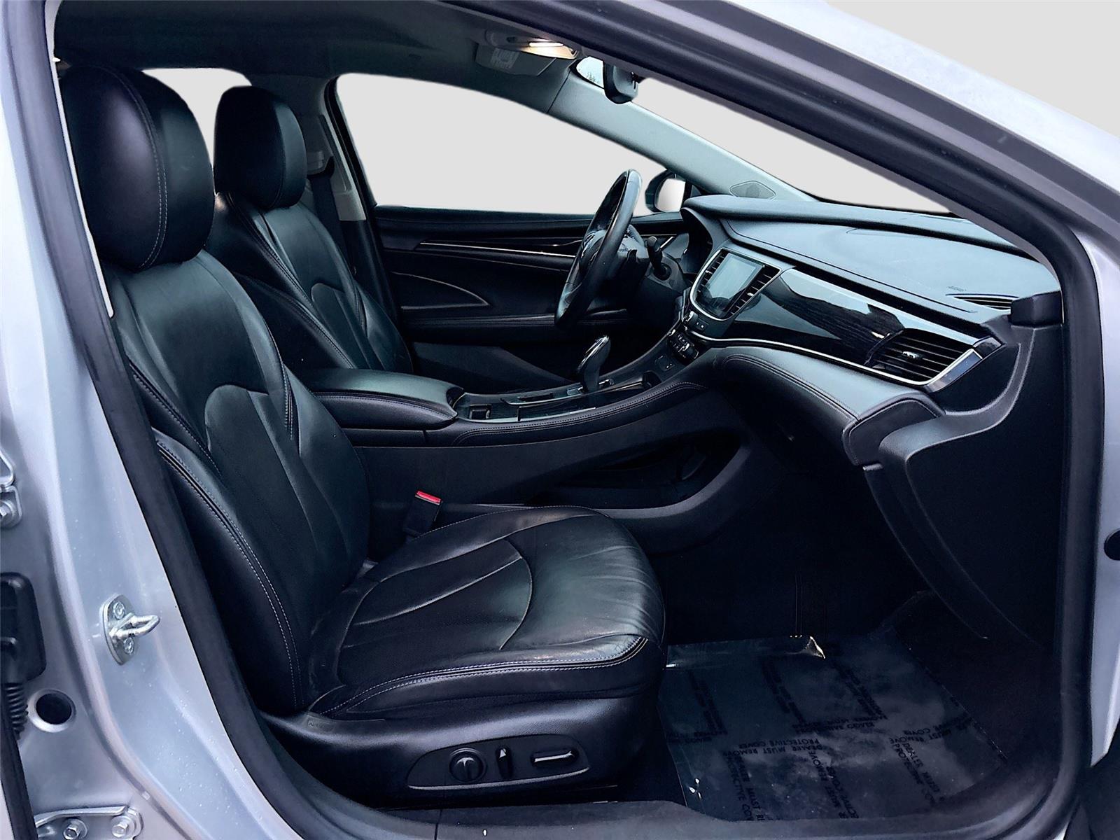 2017 Buick LaCrosse Essence