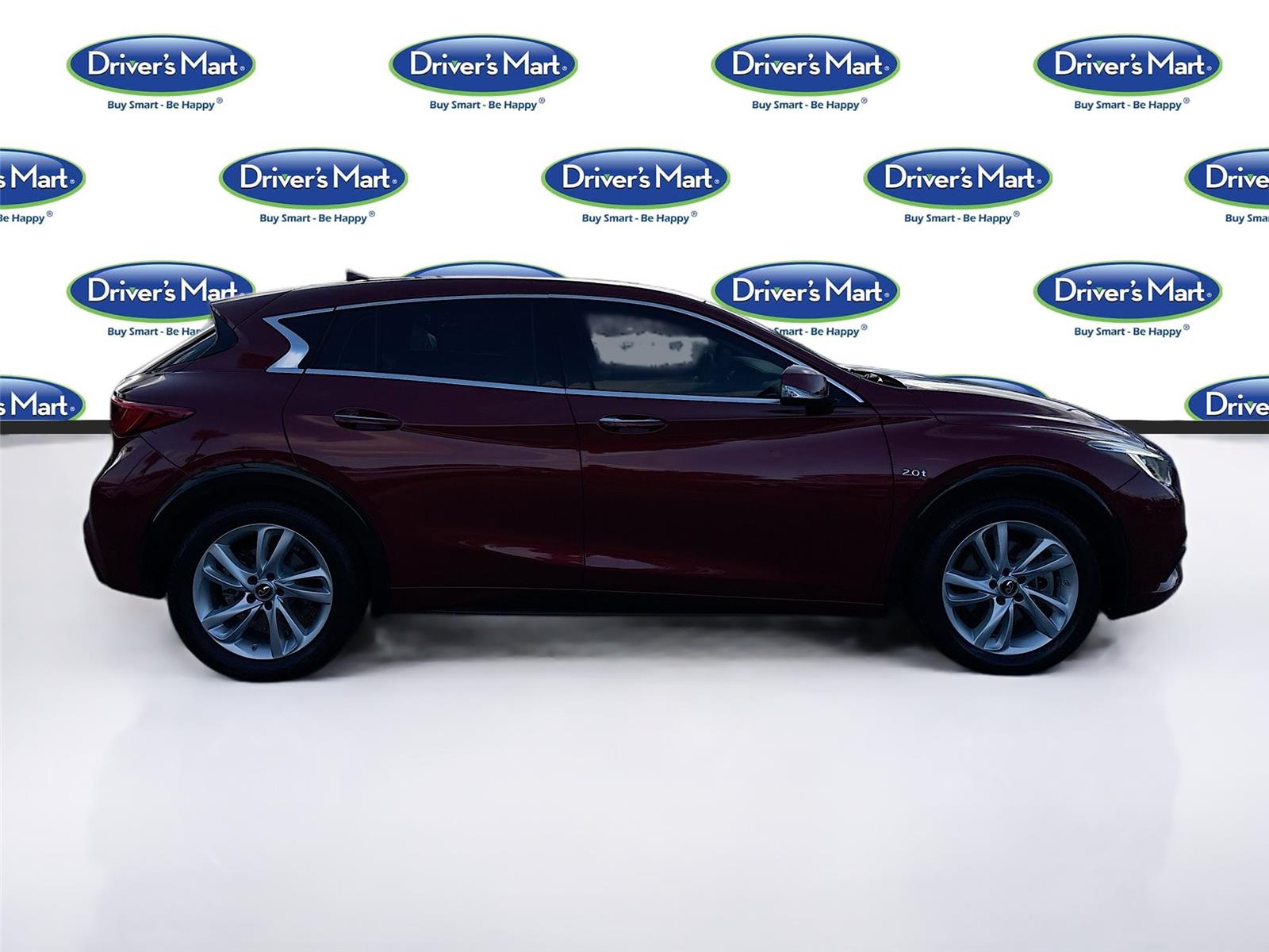 2018 INFINITI QX30 Luxury