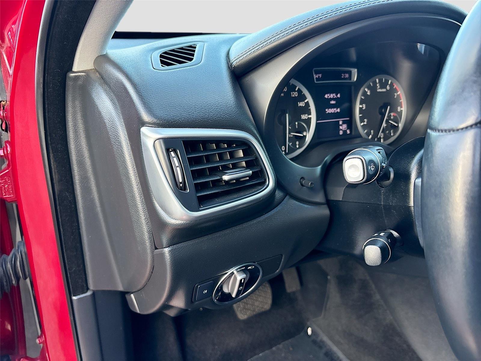 2018 INFINITI QX30 Luxury