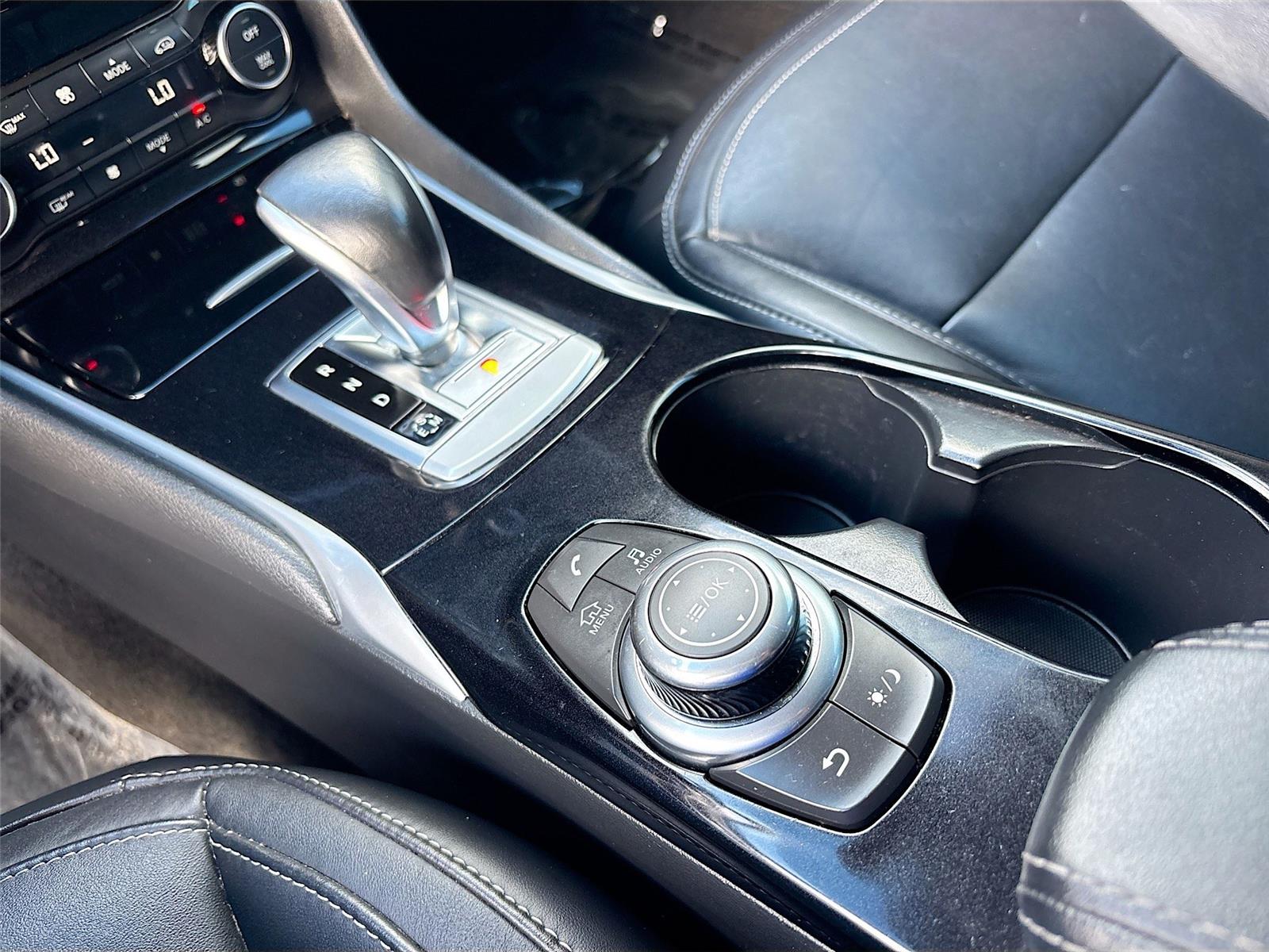 2018 INFINITI QX30 Luxury