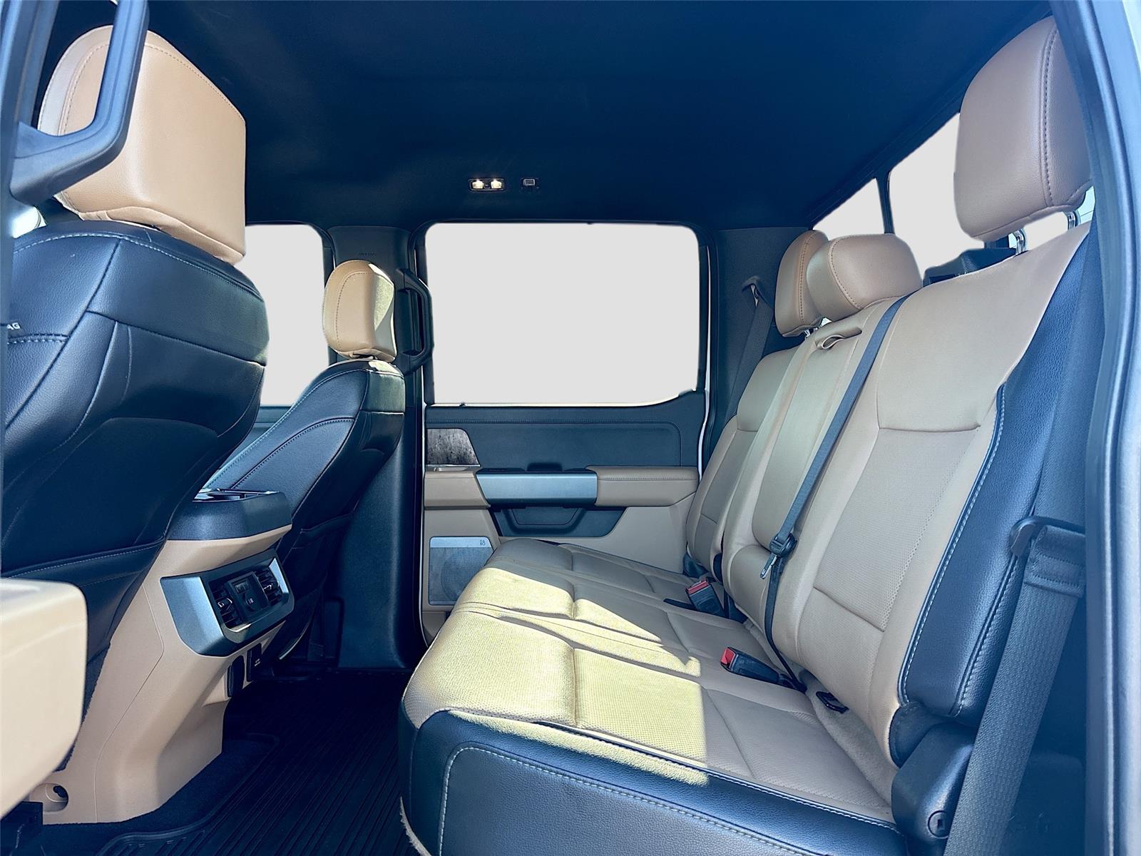 2023 Ford Super Duty F-250 SRW LARIAT