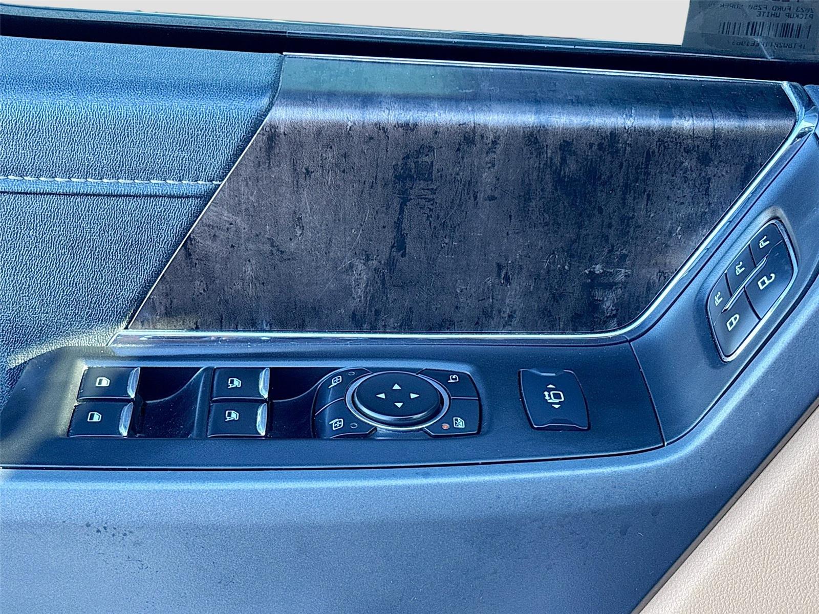 2023 Ford Super Duty F-250 SRW LARIAT