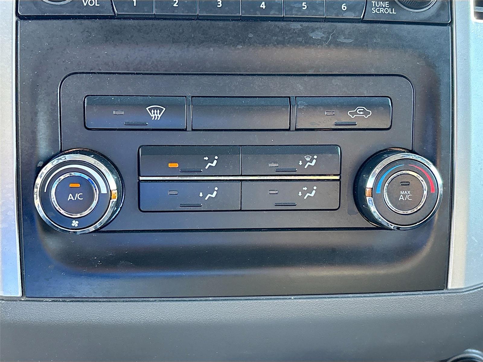 2015 Nissan Frontier SV