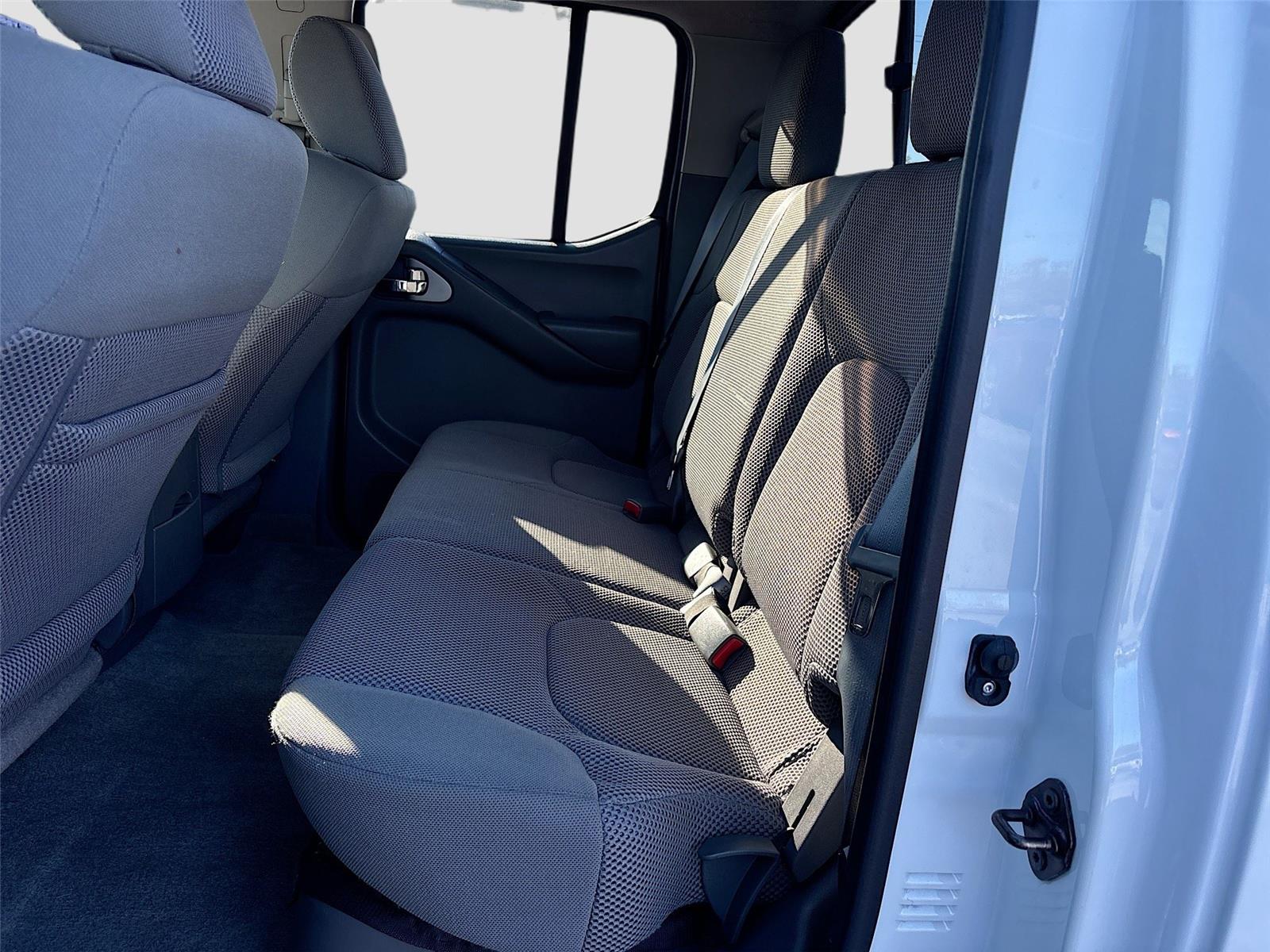 2015 Nissan Frontier SV