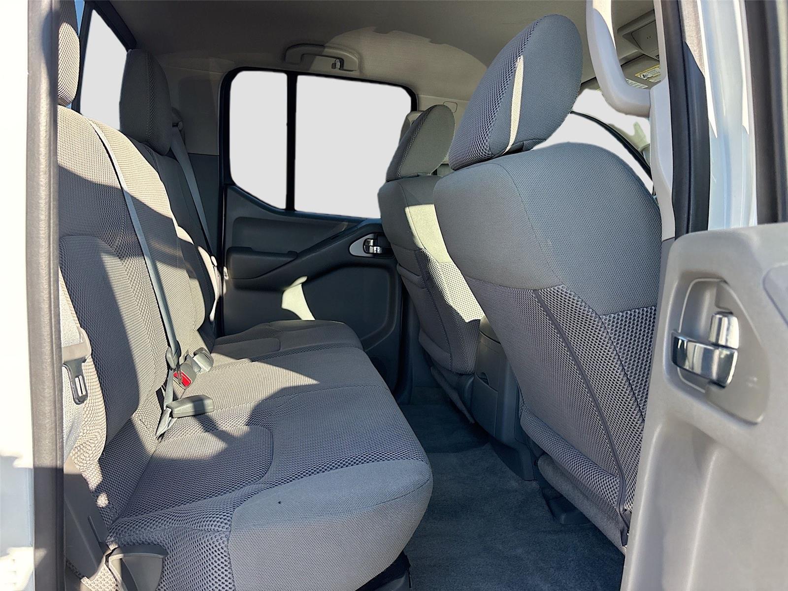 2015 Nissan Frontier SV